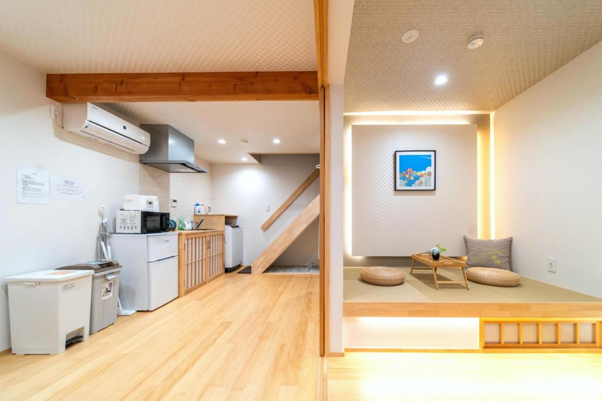 夏様五条丹波口 Modern Kyoto Townhouse, Whole House