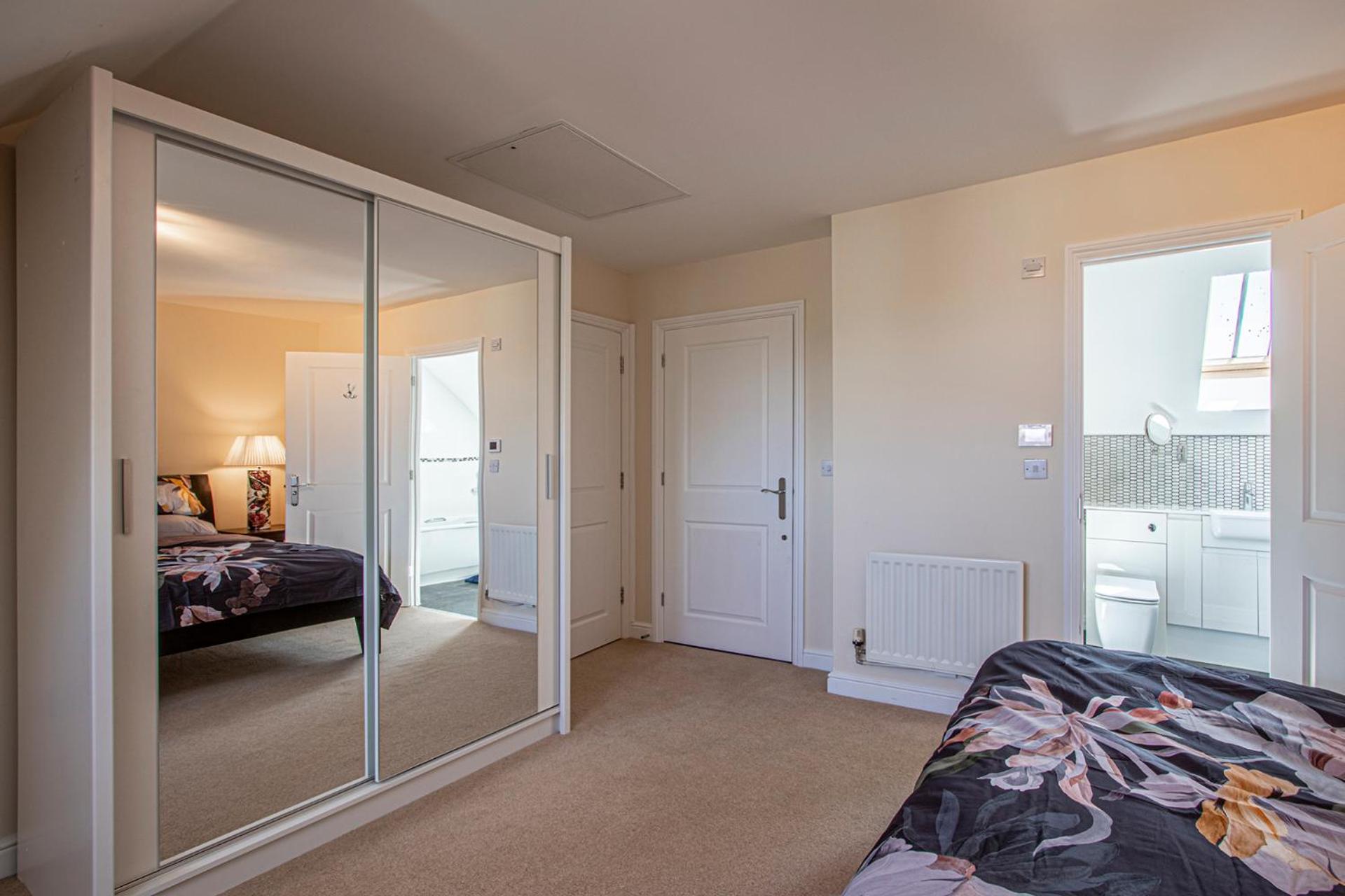 Luxury Central Home - Superking bed, secure FREE parking