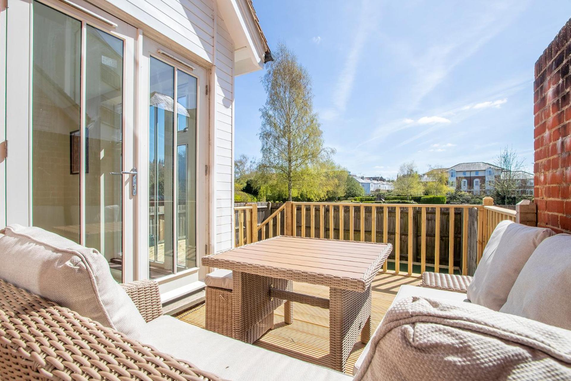Luxury Central Home - Superking bed, secure FREE parking