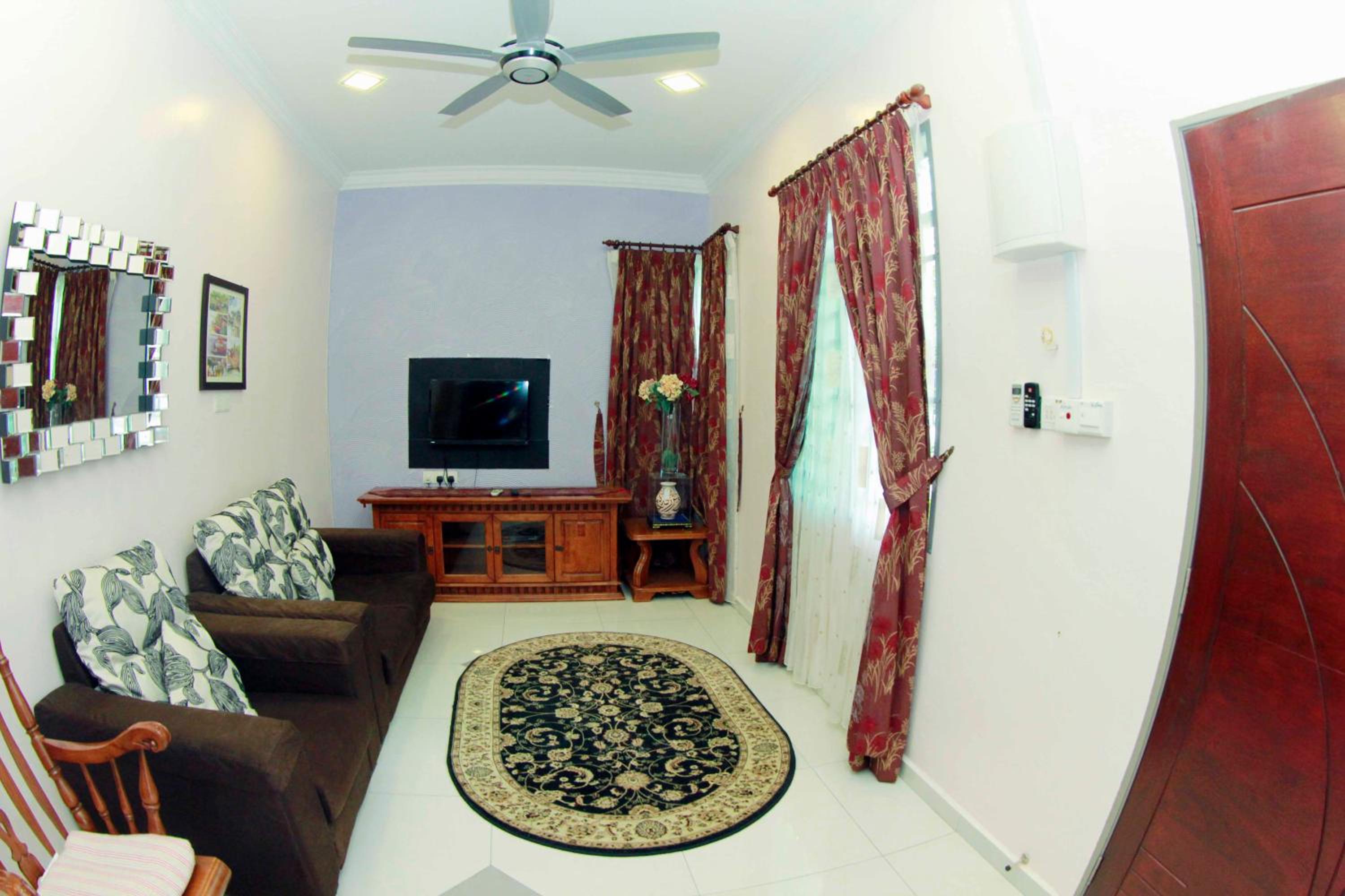 Twin Castle Homestay Kuala Pilah