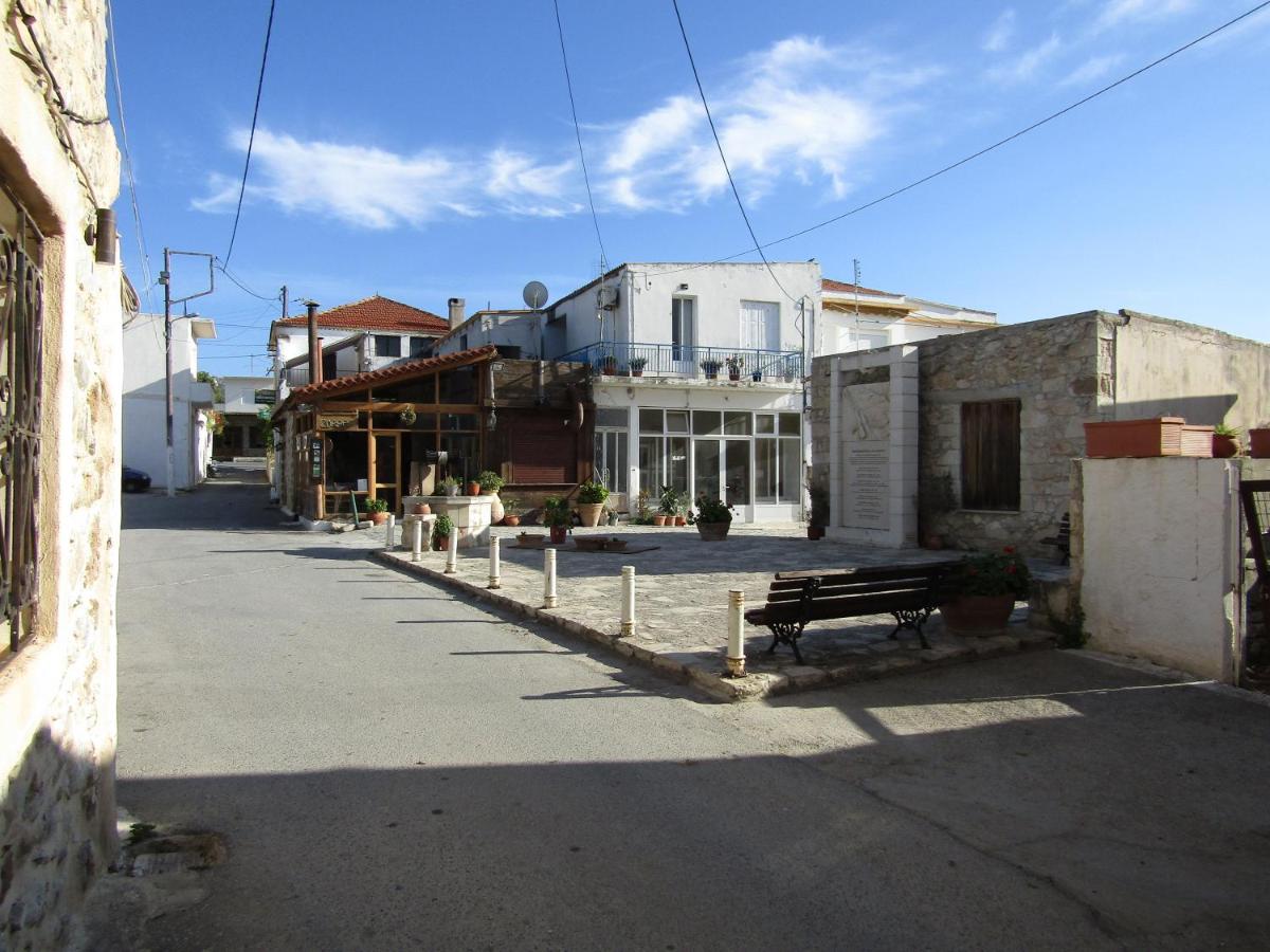 Photo 25