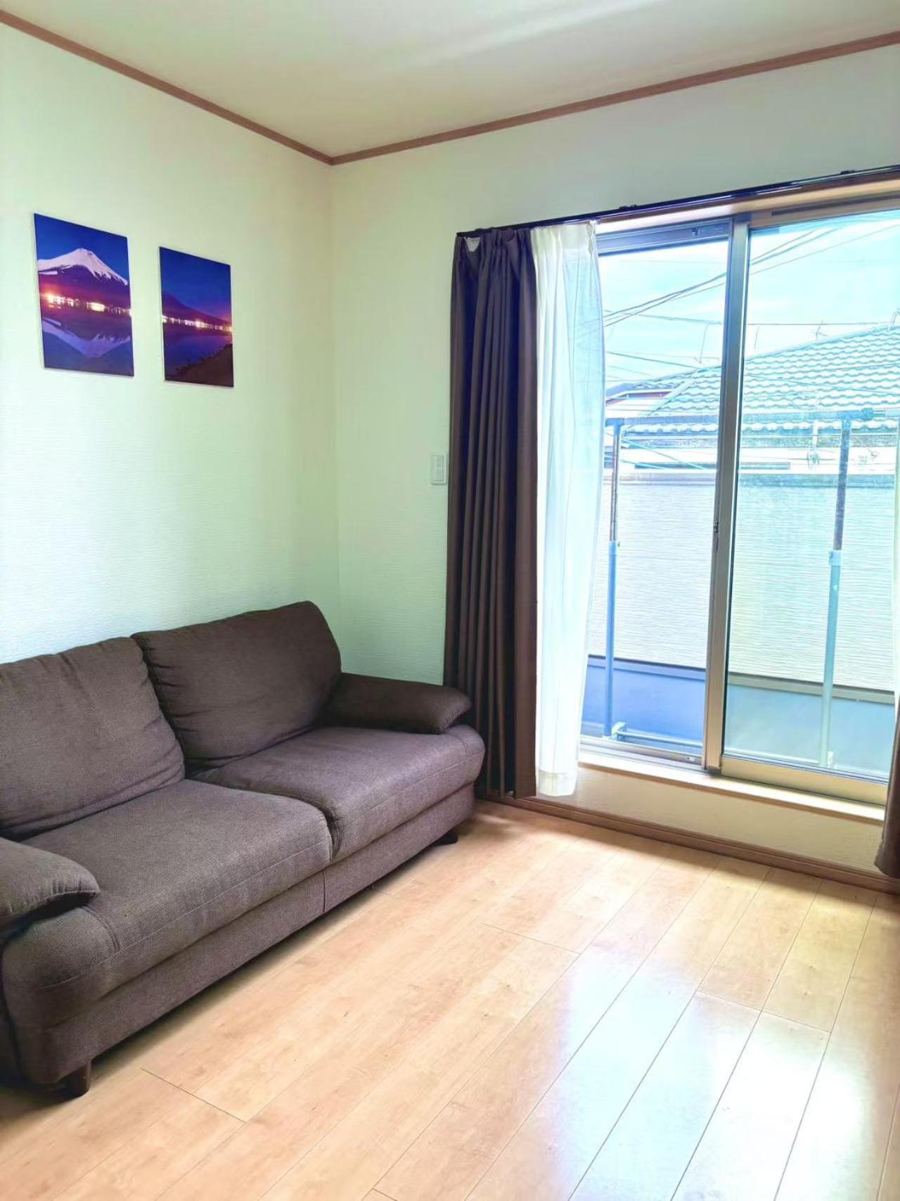 夏様二条南 6 min walk Nijo St, Entire private house, 3 bedrooms, Up to 6 guests, 2 toilets