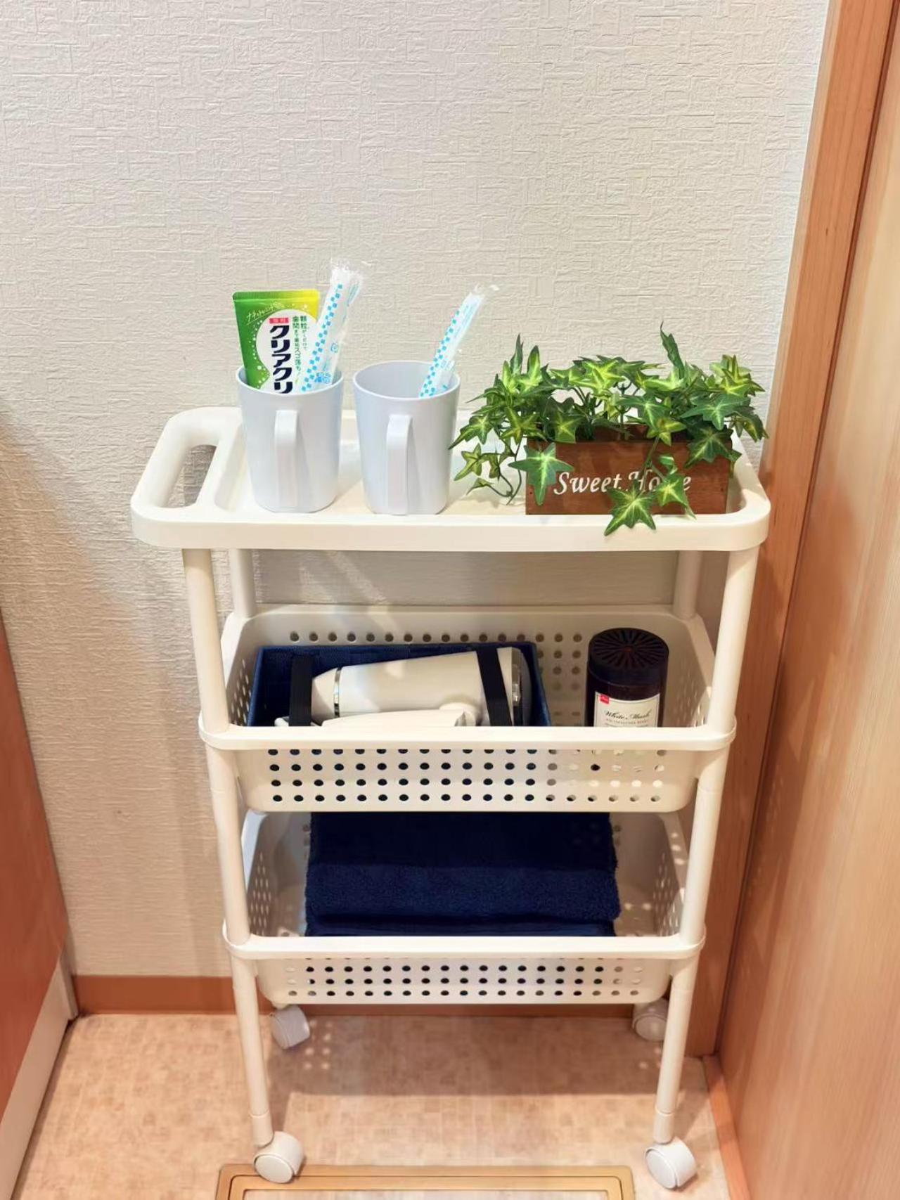 夏様二条南 6 min walk Nijo St, Entire private house, 3 bedrooms, Up to 6 guests, 2 toilets