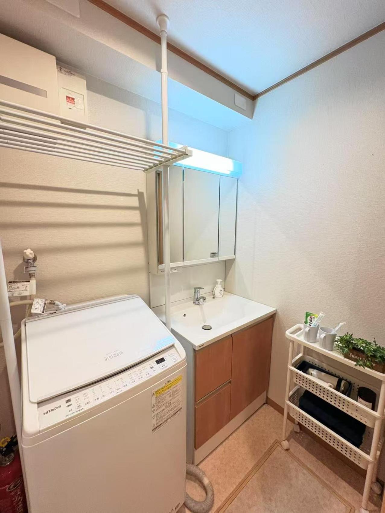 夏様二条南 6 min walk Nijo St, Entire private house, 3 bedrooms, Up to 6 guests, 2 toilets