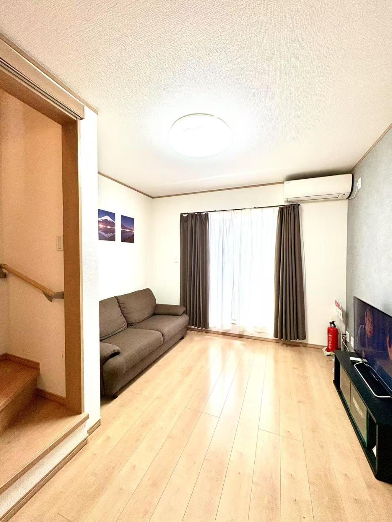 夏様二条南 6 min walk Nijo St, Entire private house, 3 bedrooms, Up to 6 guests, 2 toilets