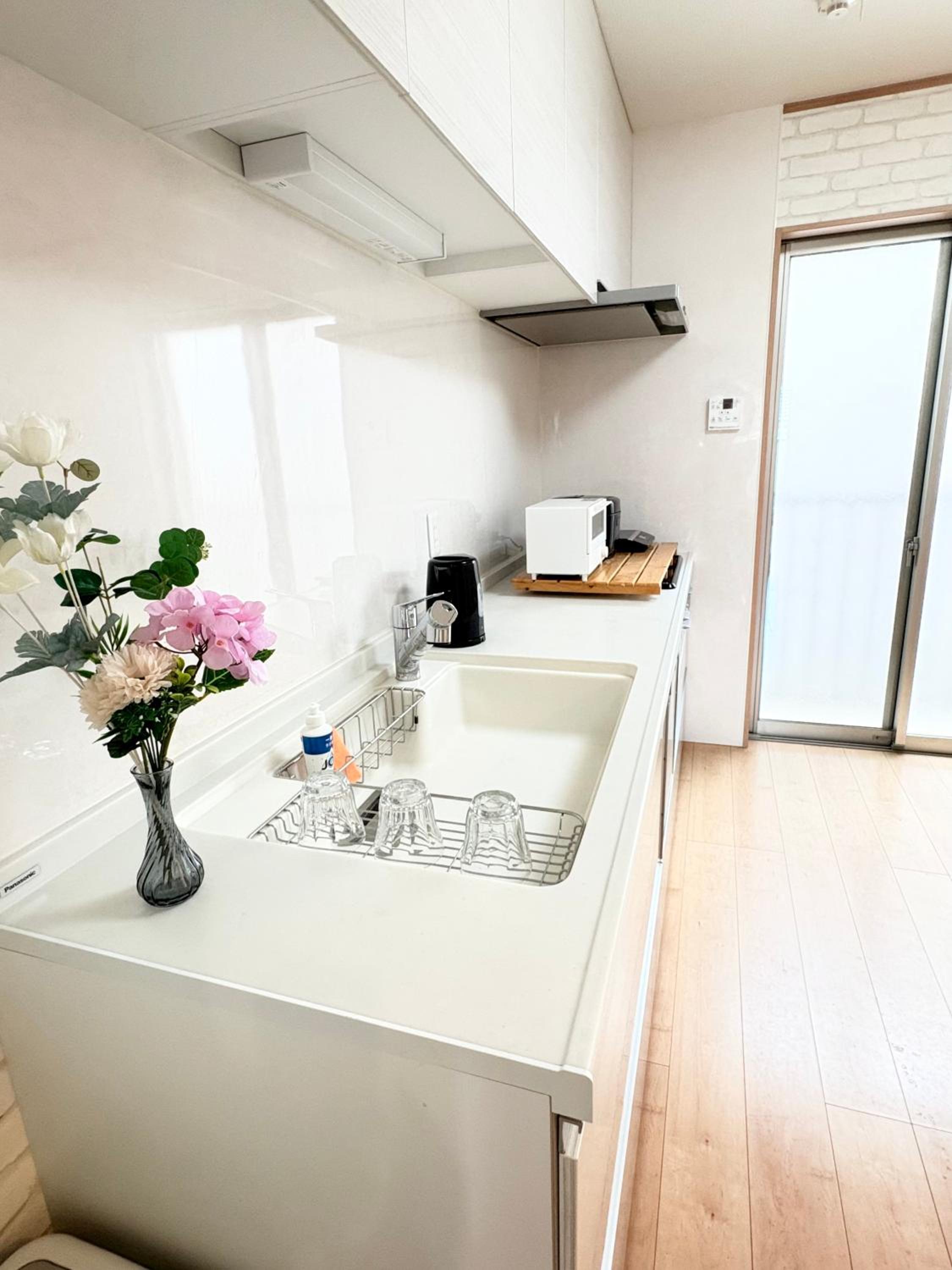 夏様二条南 6 min walk Nijo St, Entire private house, 3 bedrooms, Up to 6 guests, 2 toilets