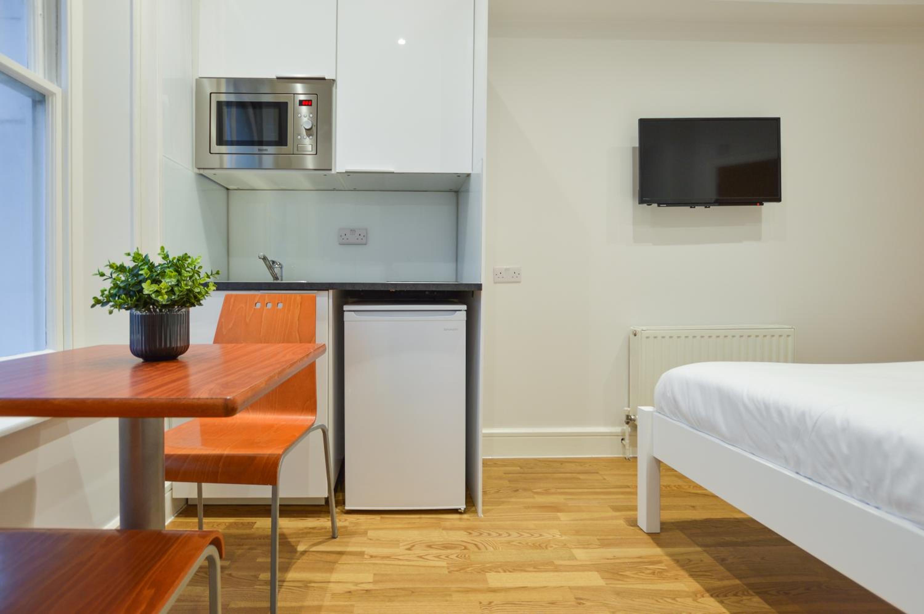 Westbourne Crescent Serviced Apartments