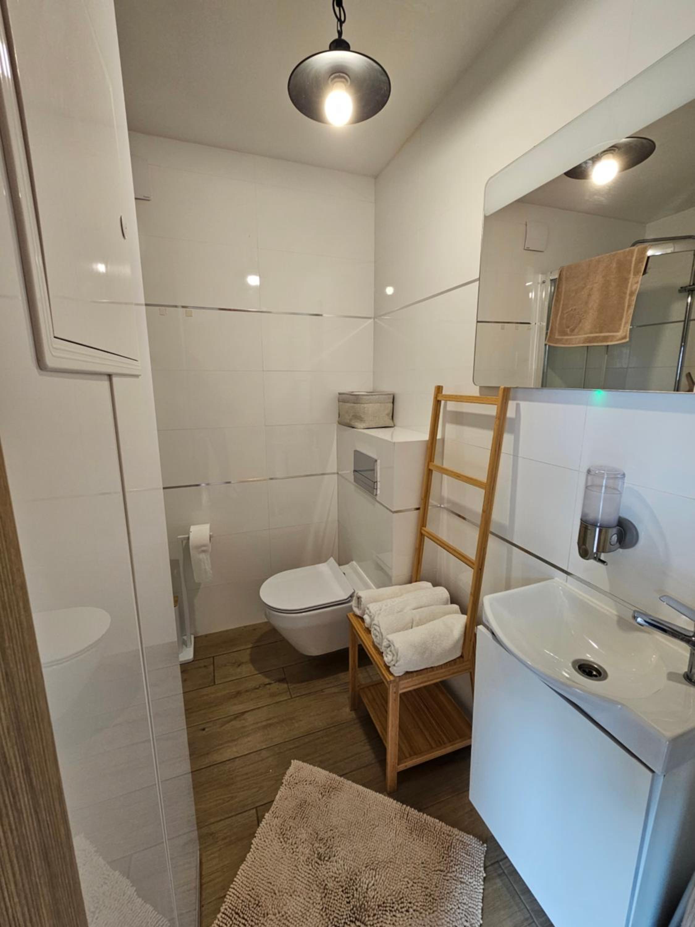 Domki na wodzie, Apartamenty, Houseboat, Jezioro Bukowo, Mierzeja 