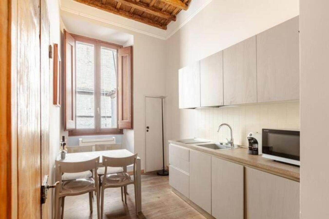 Stunning 2bedrooms apartment with AC Via Giulia