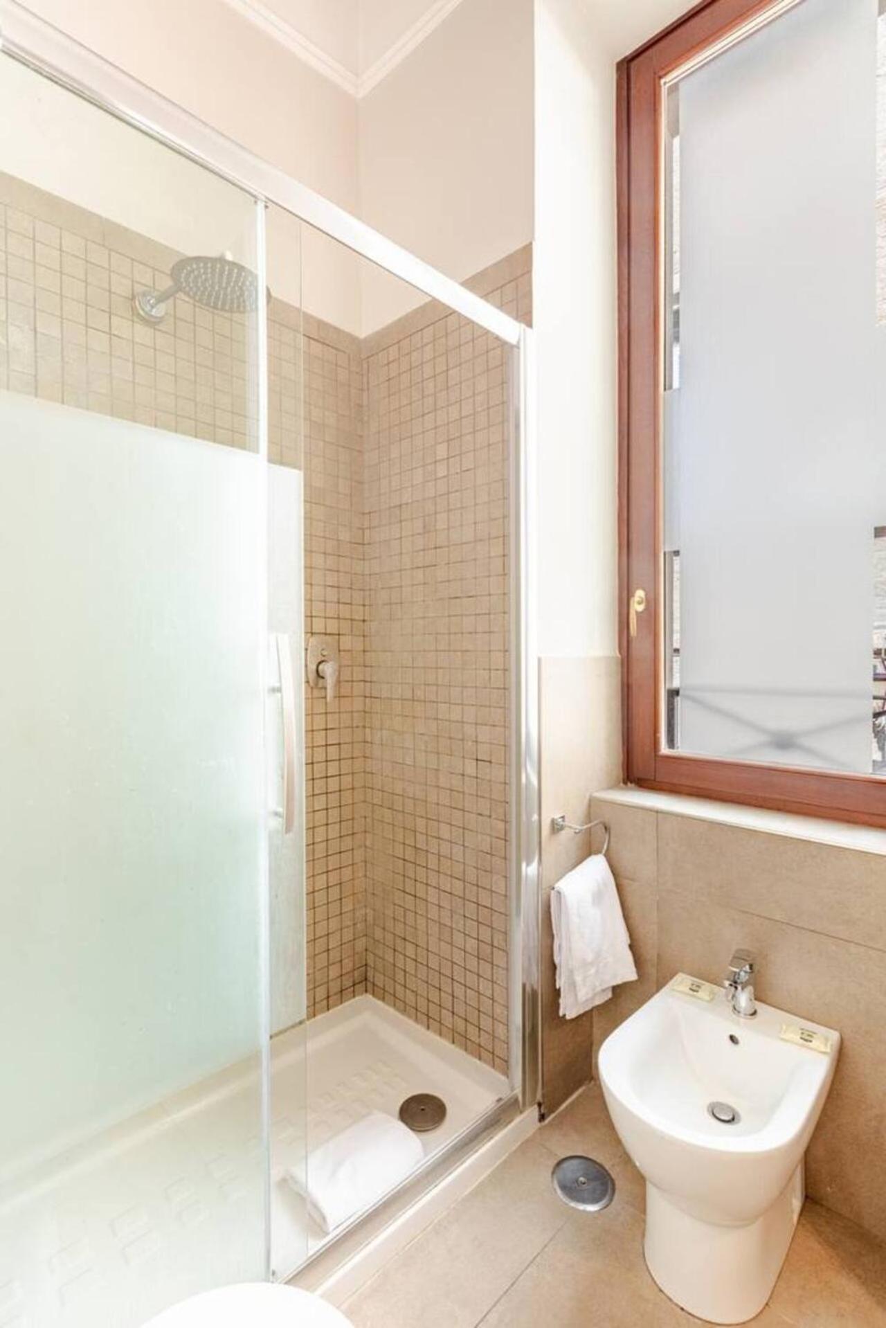 Stunning 2bedrooms apartment with AC Via Giulia
