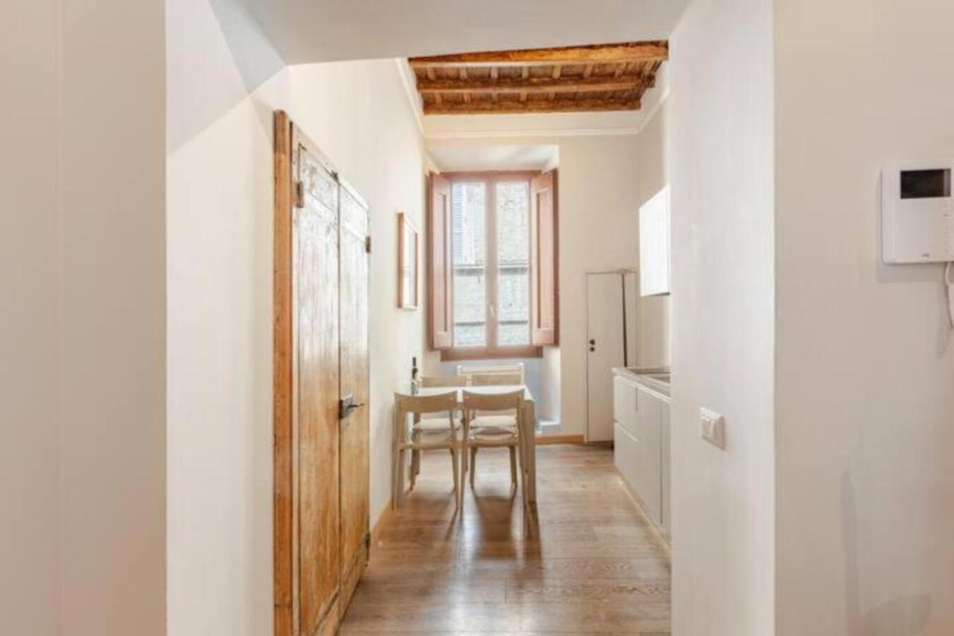 Stunning 2bedrooms apartment with AC Via Giulia