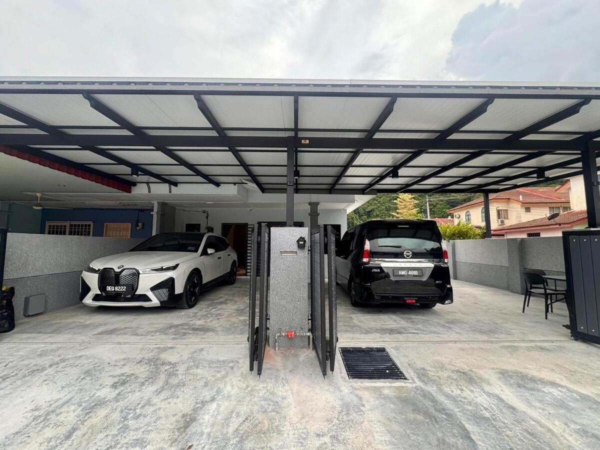 Waterfall Guesthouse 4R3B 12pax 3Car KTV BBQ Pool table