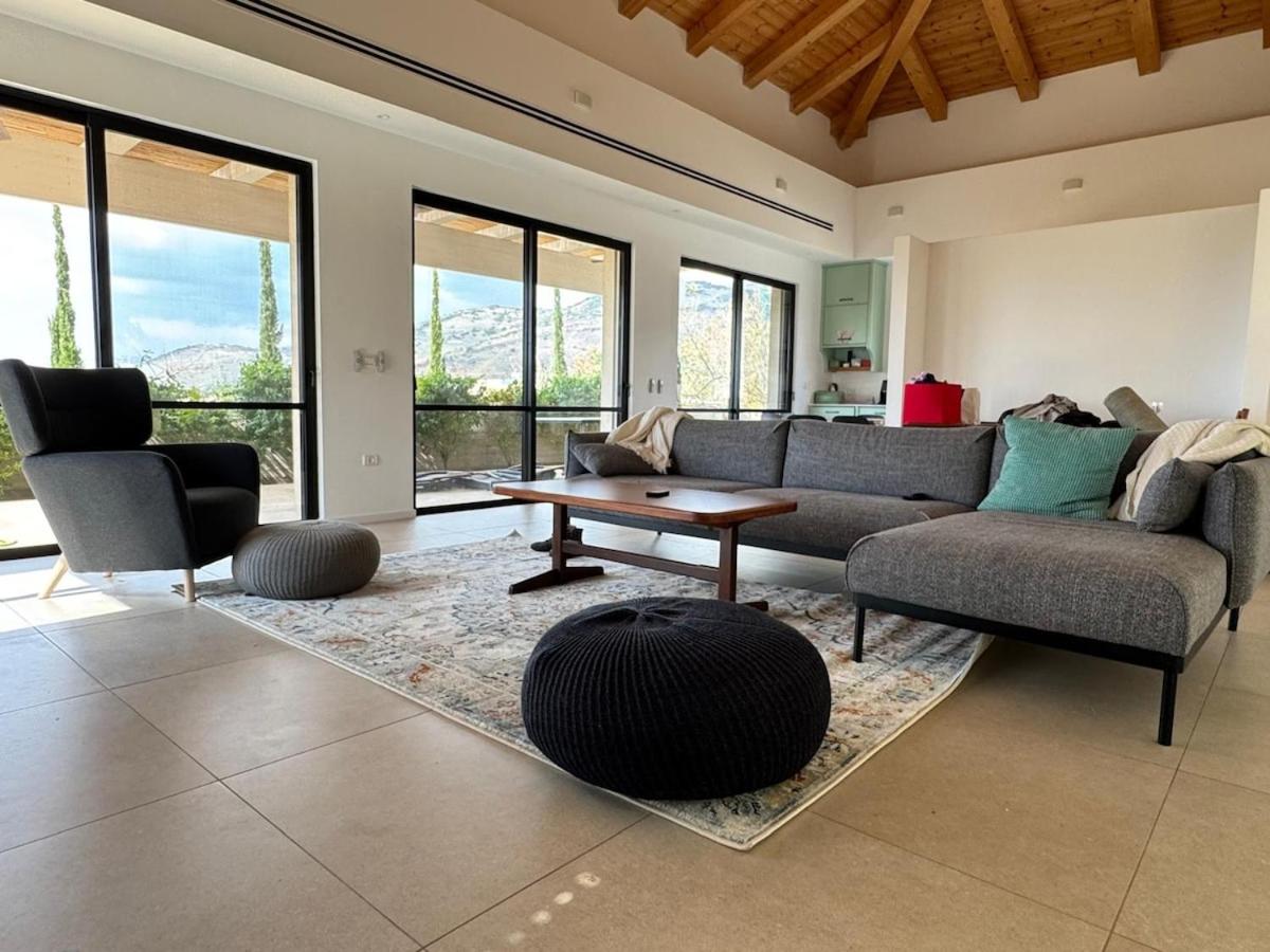 The house with the view