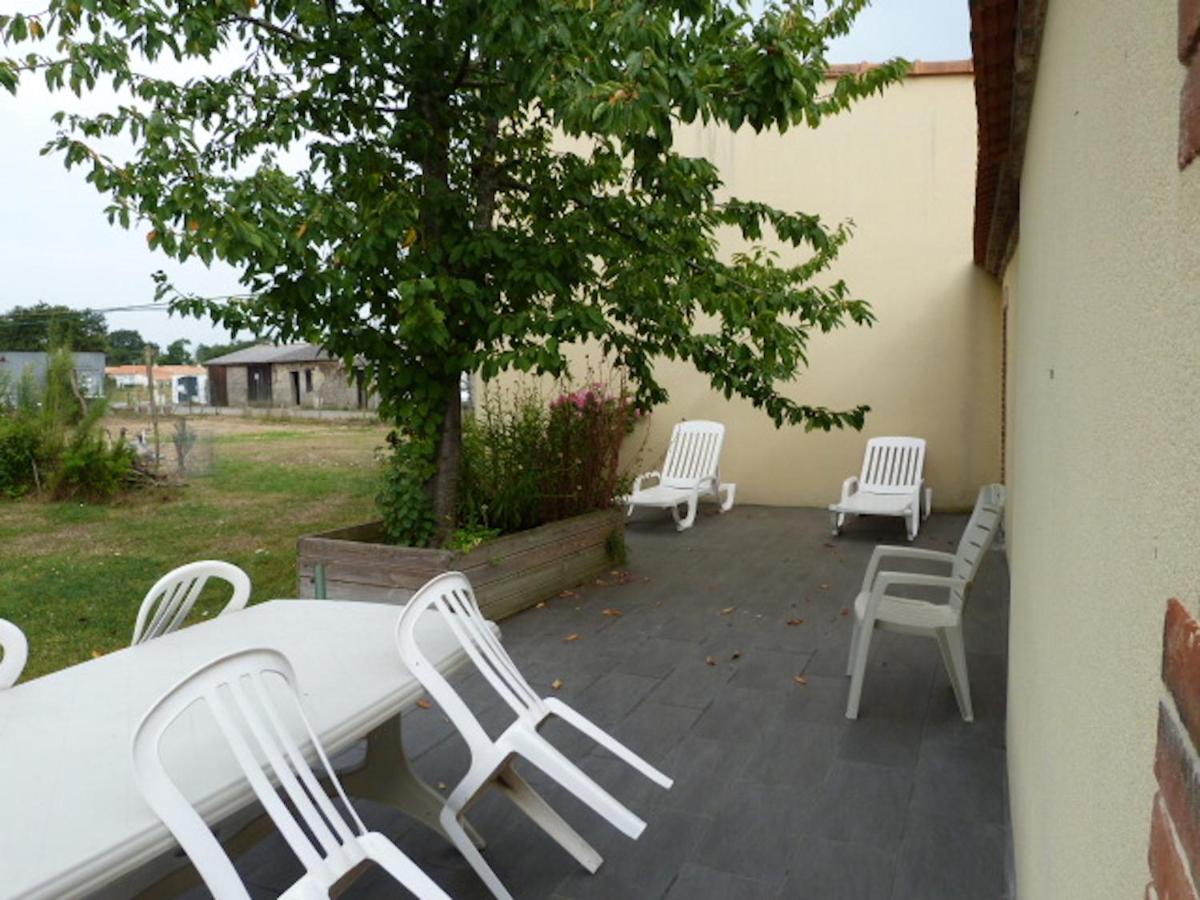 Photo 8