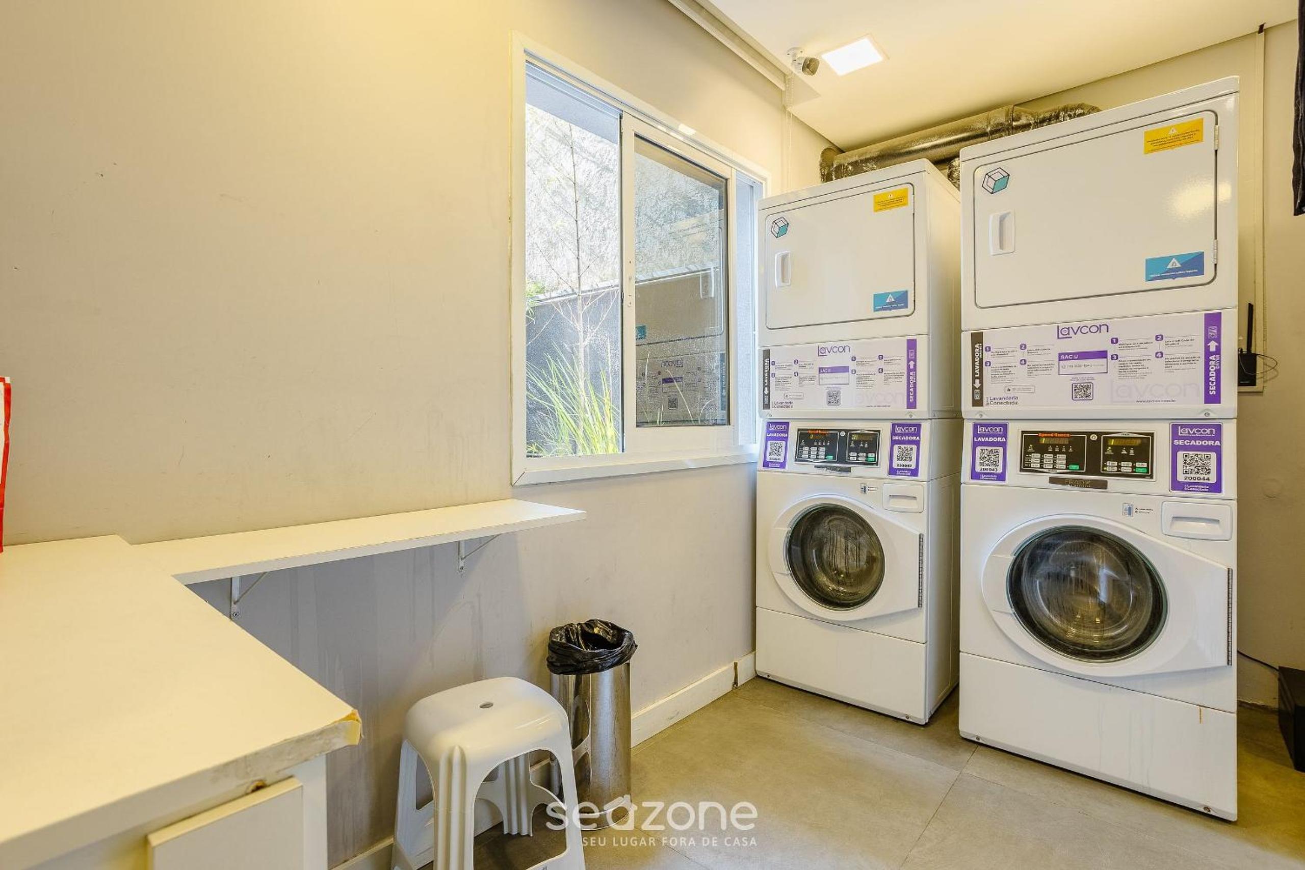 Studio with balcony in Pinheiros-SP FDK0074