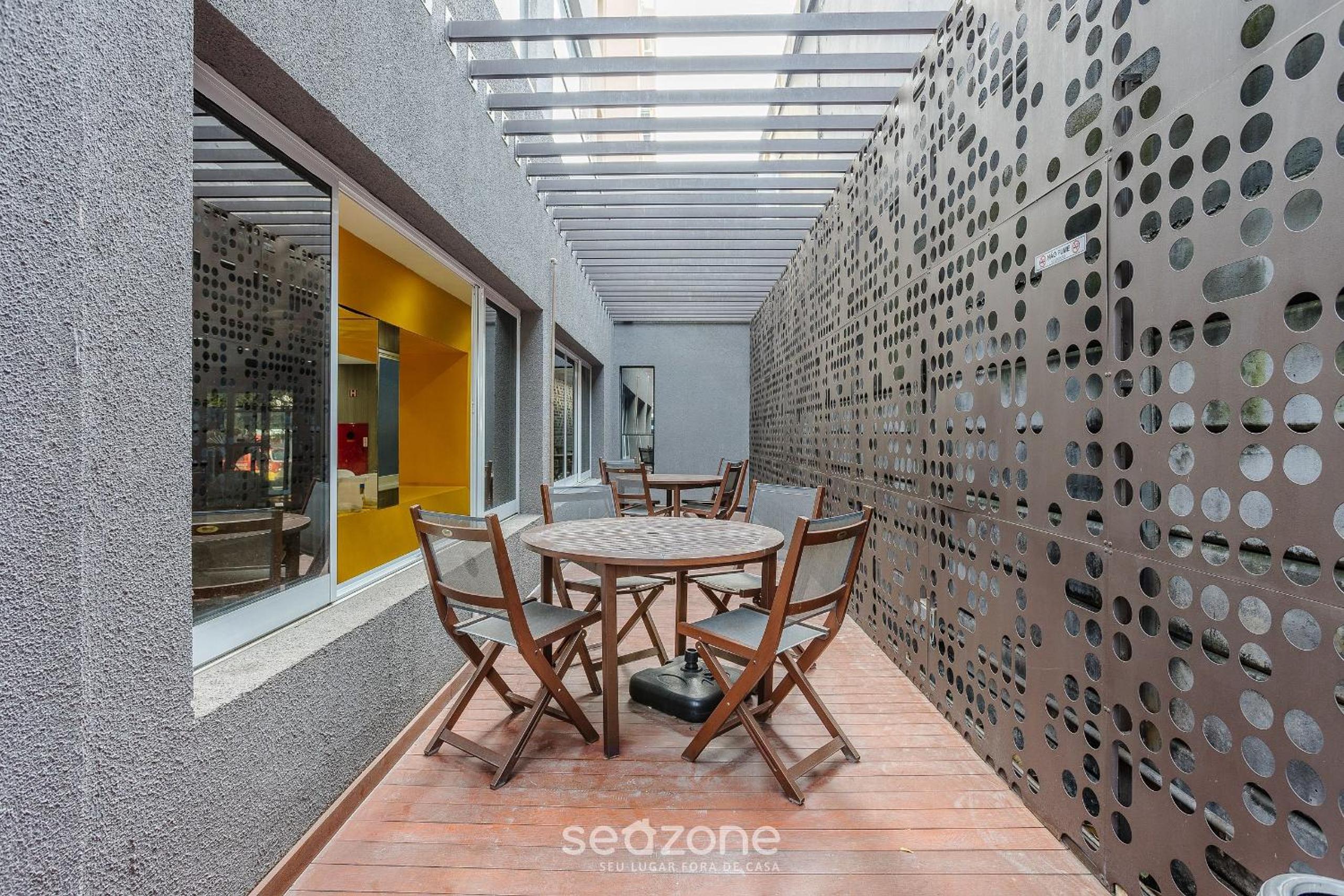 Studio with balcony in Pinheiros-SP FDK0074
