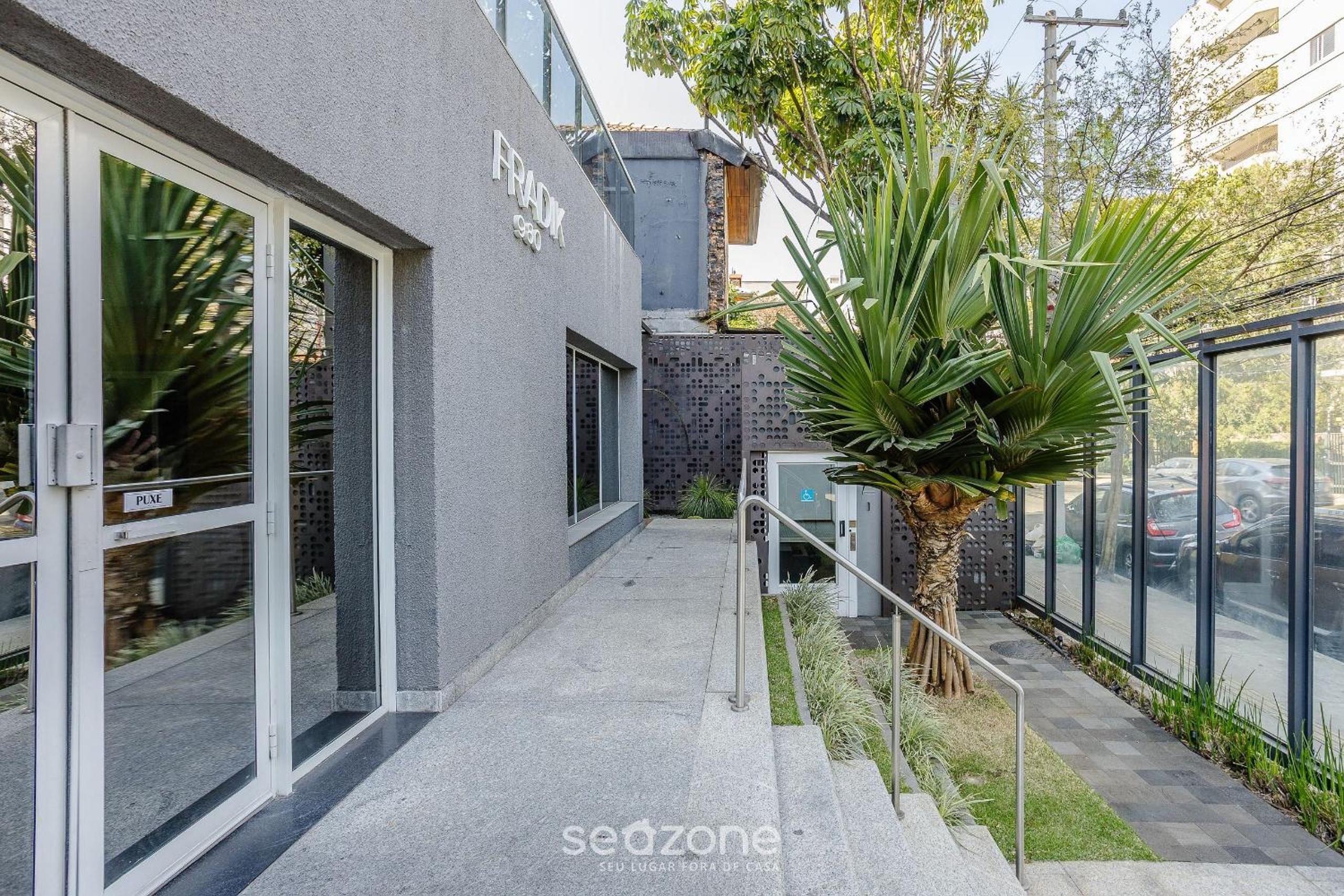 Studio with balcony in Pinheiros-SP FDK0074