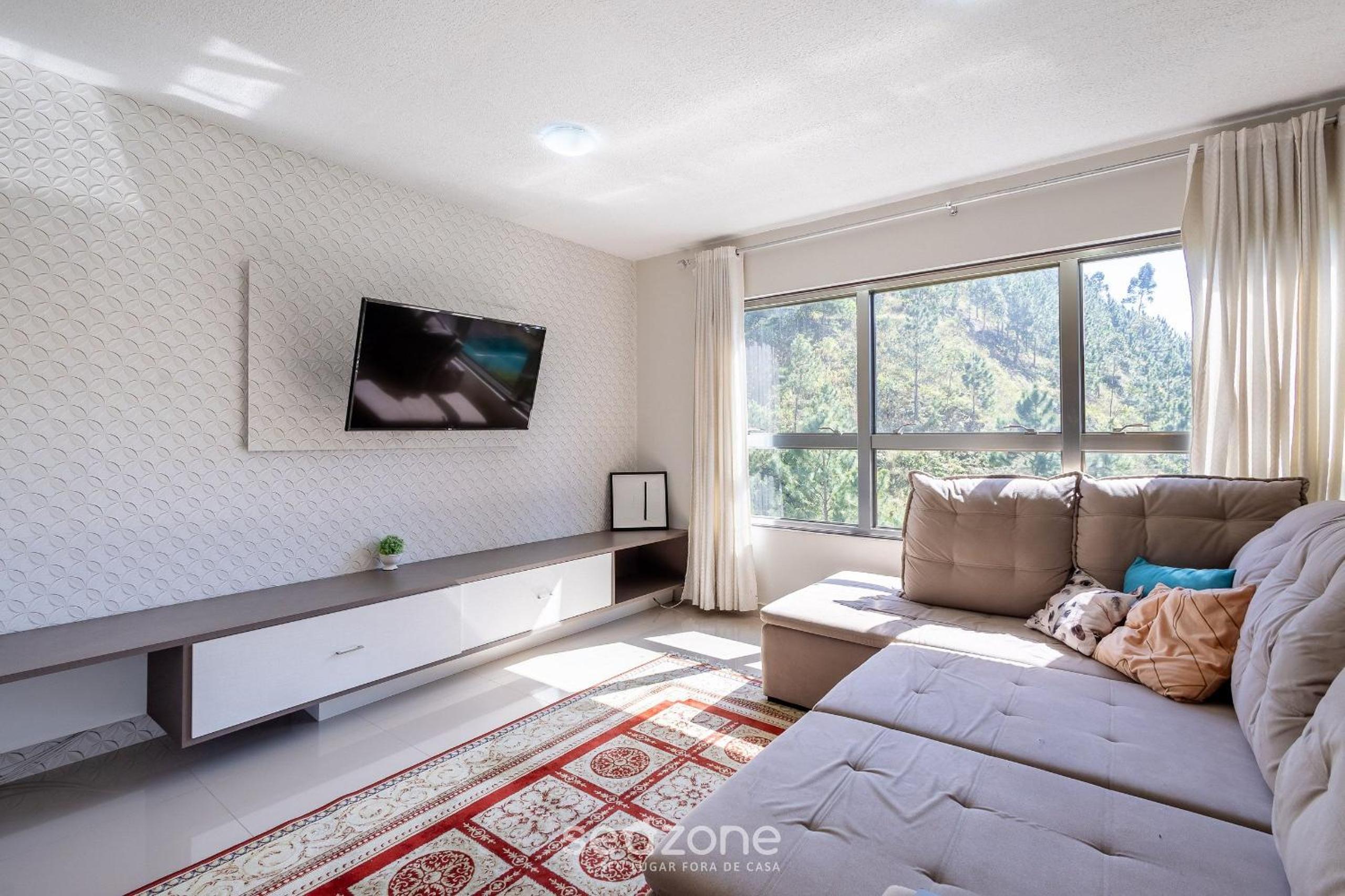 Beautiful Apartment in Building with Pool MPB0034