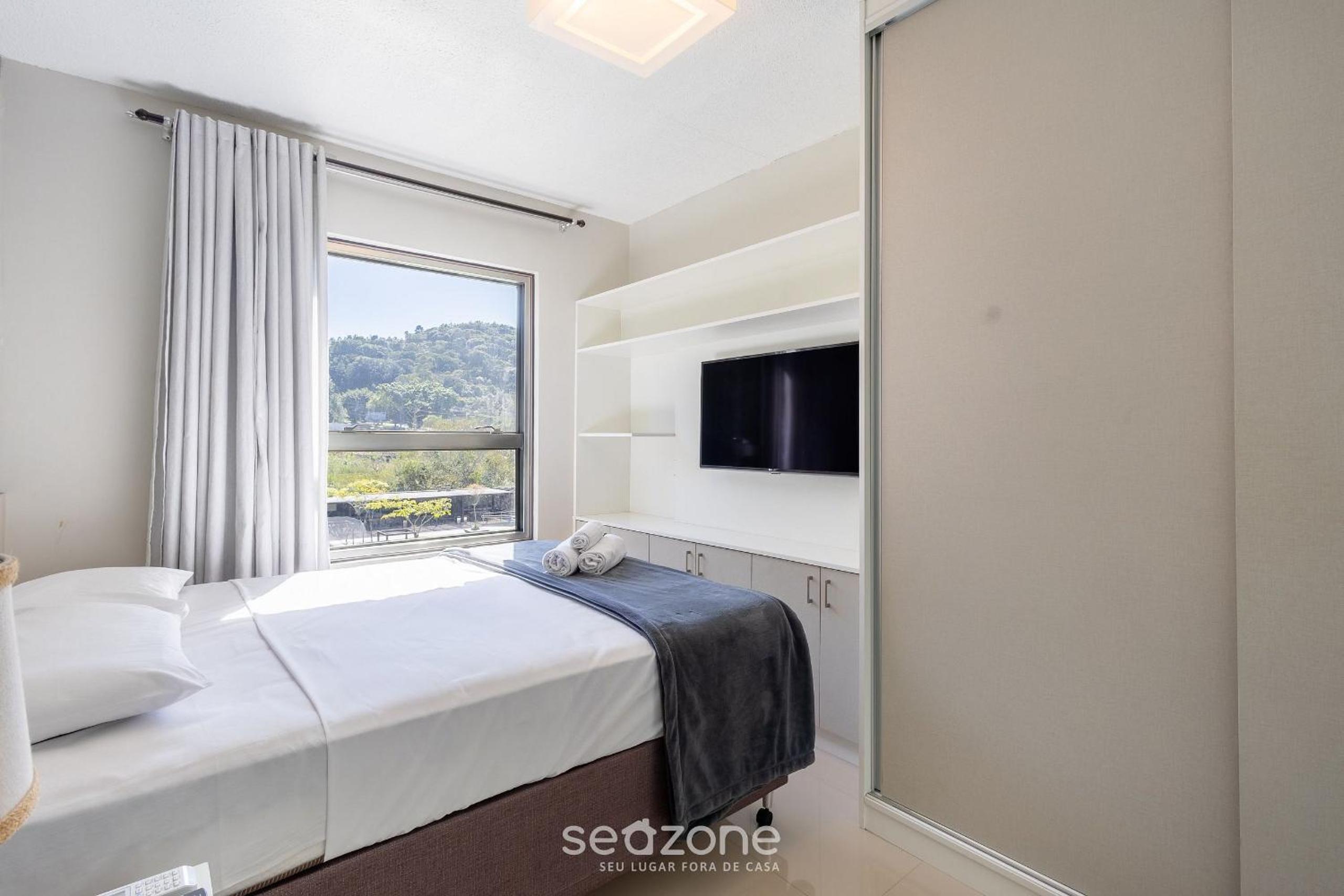 Beautiful Apartment in Building with Pool MPB0034