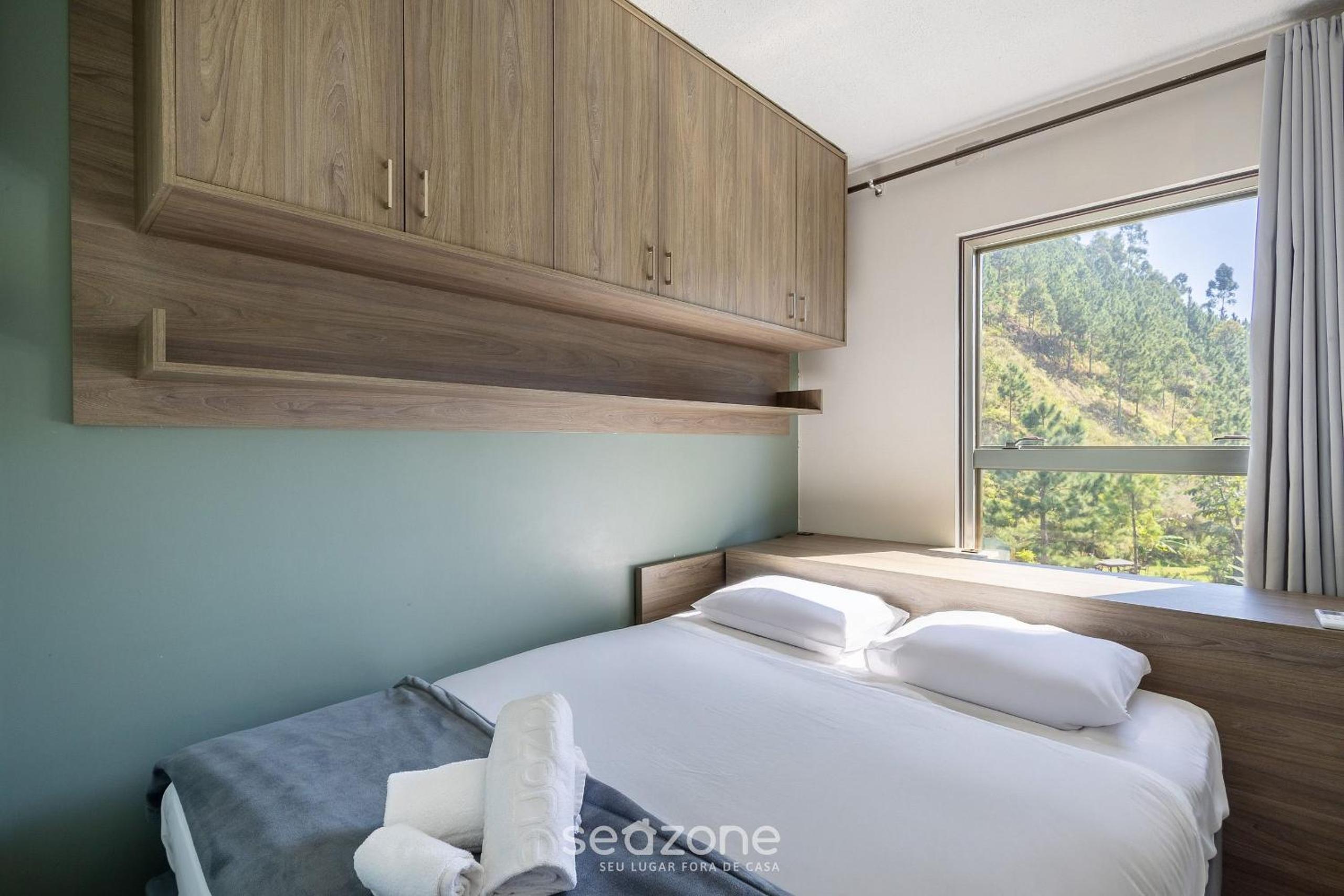 Beautiful Apartment in Building with Pool MPB0034
