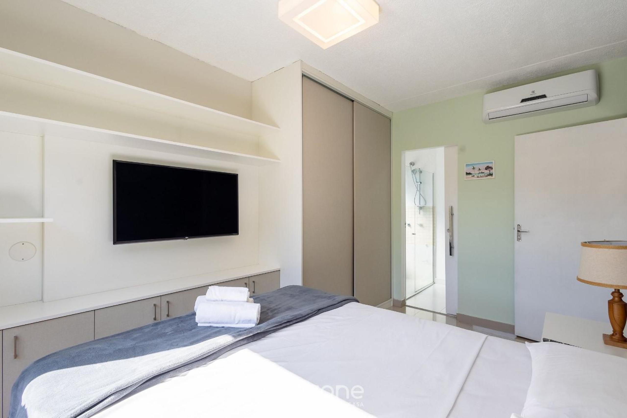 Beautiful Apartment in Building with Pool MPB0034