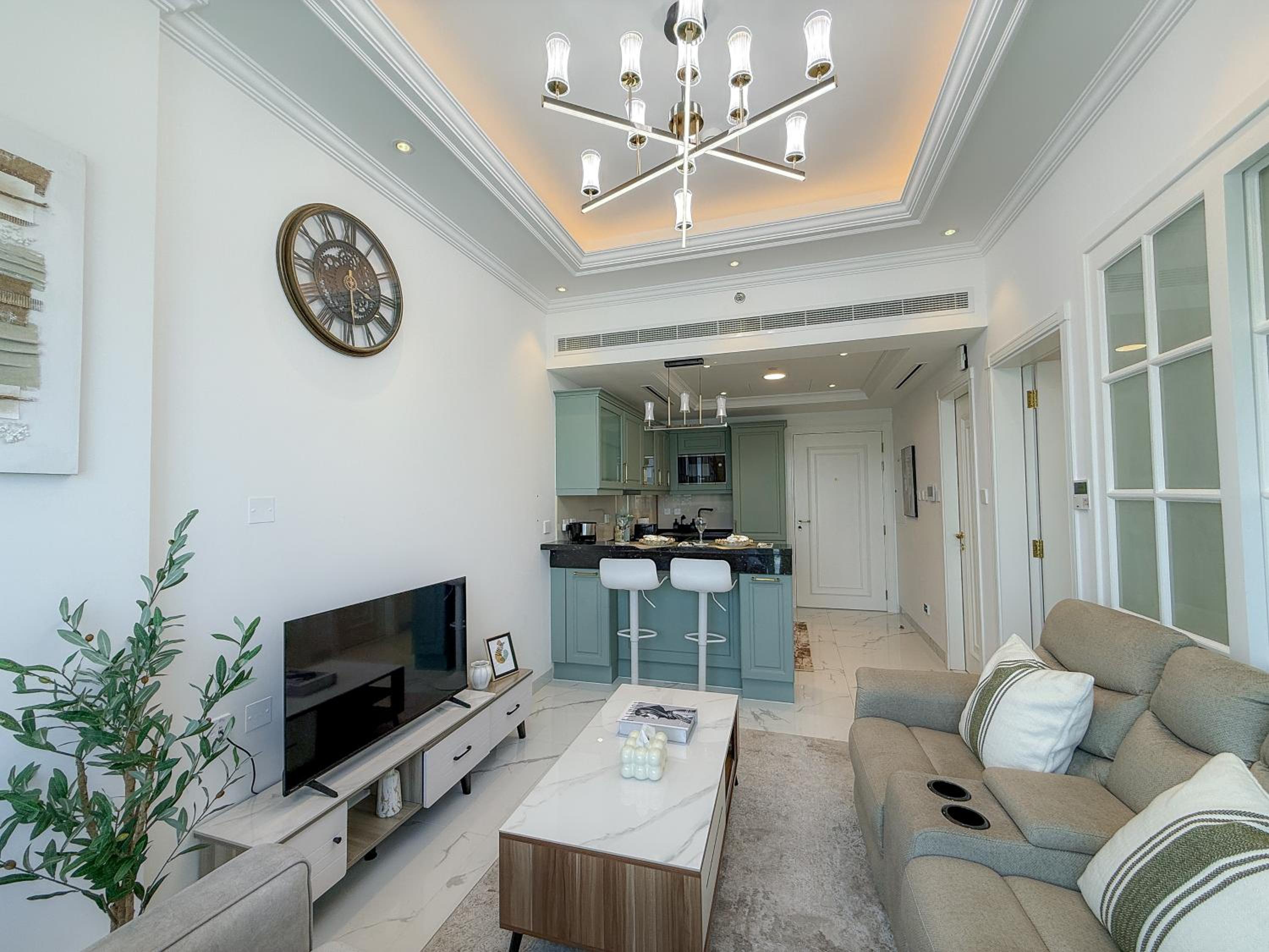 1BR Lagoon View Luxury Spa Retreat near Miracle Garden