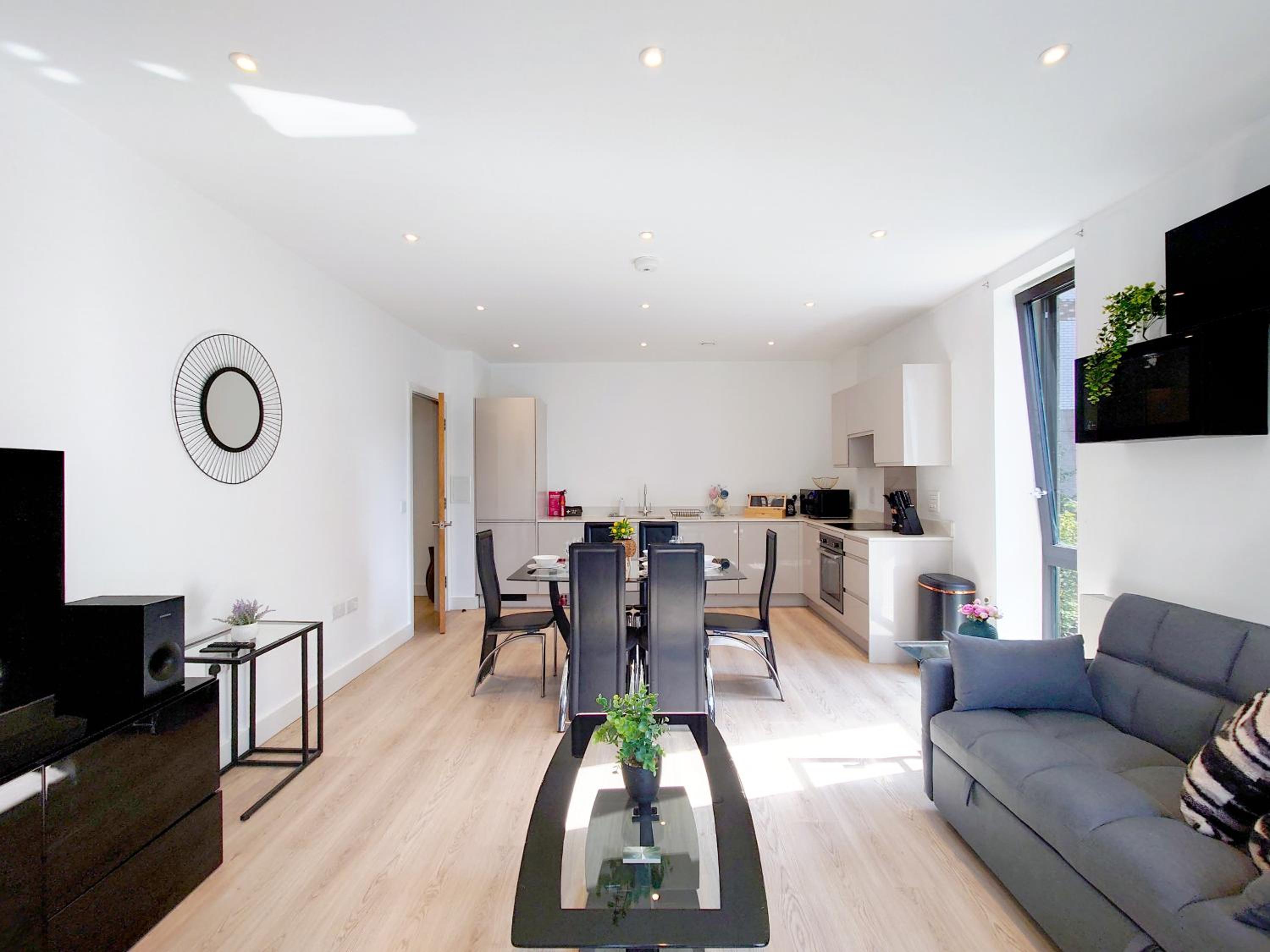 Modern Two Bed Apartment in Poplar near Canary Wharf