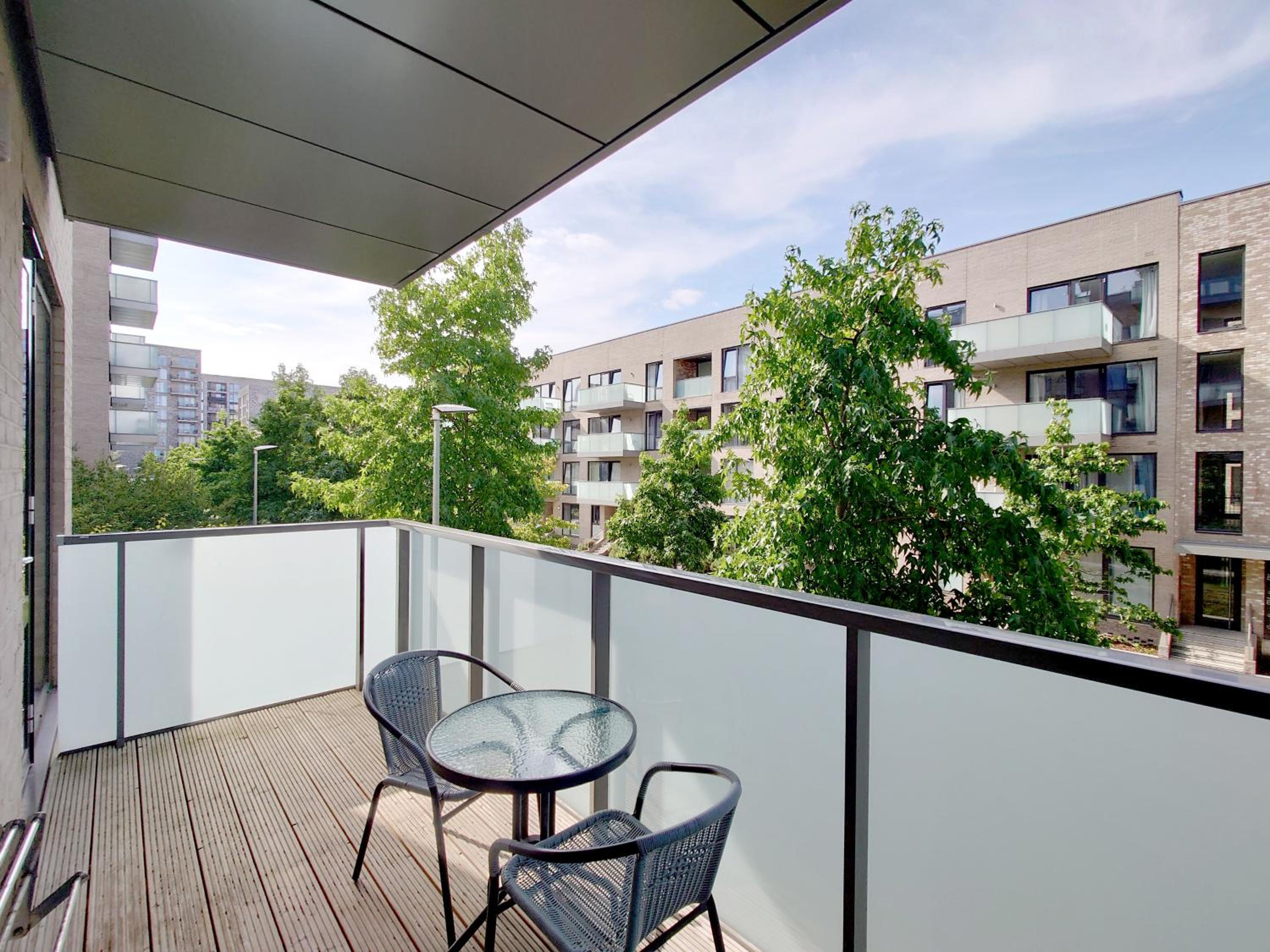 Modern Two Bed Apartment in Poplar near Canary Wharf