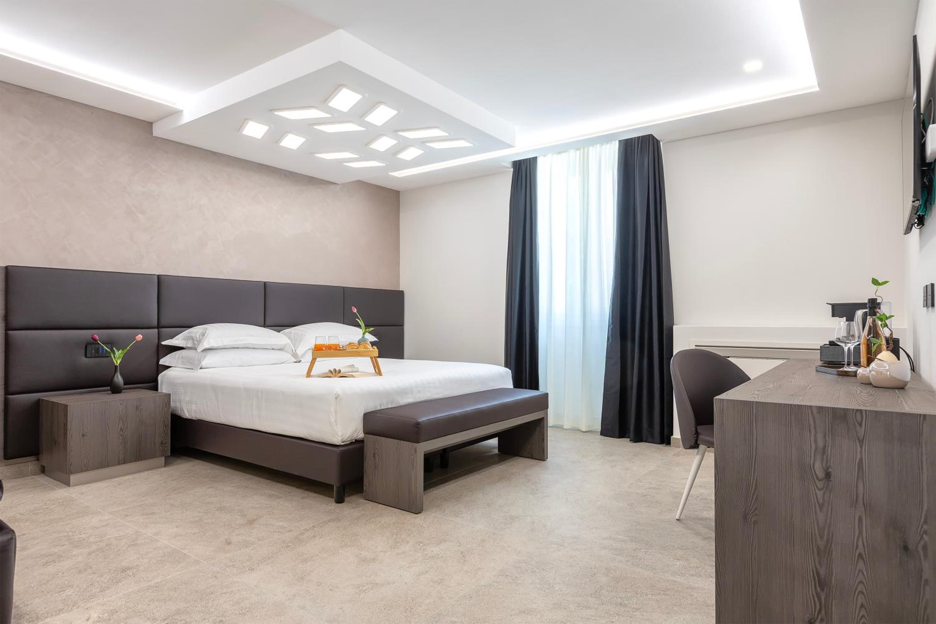 Mesbeglia Luxury Rooms