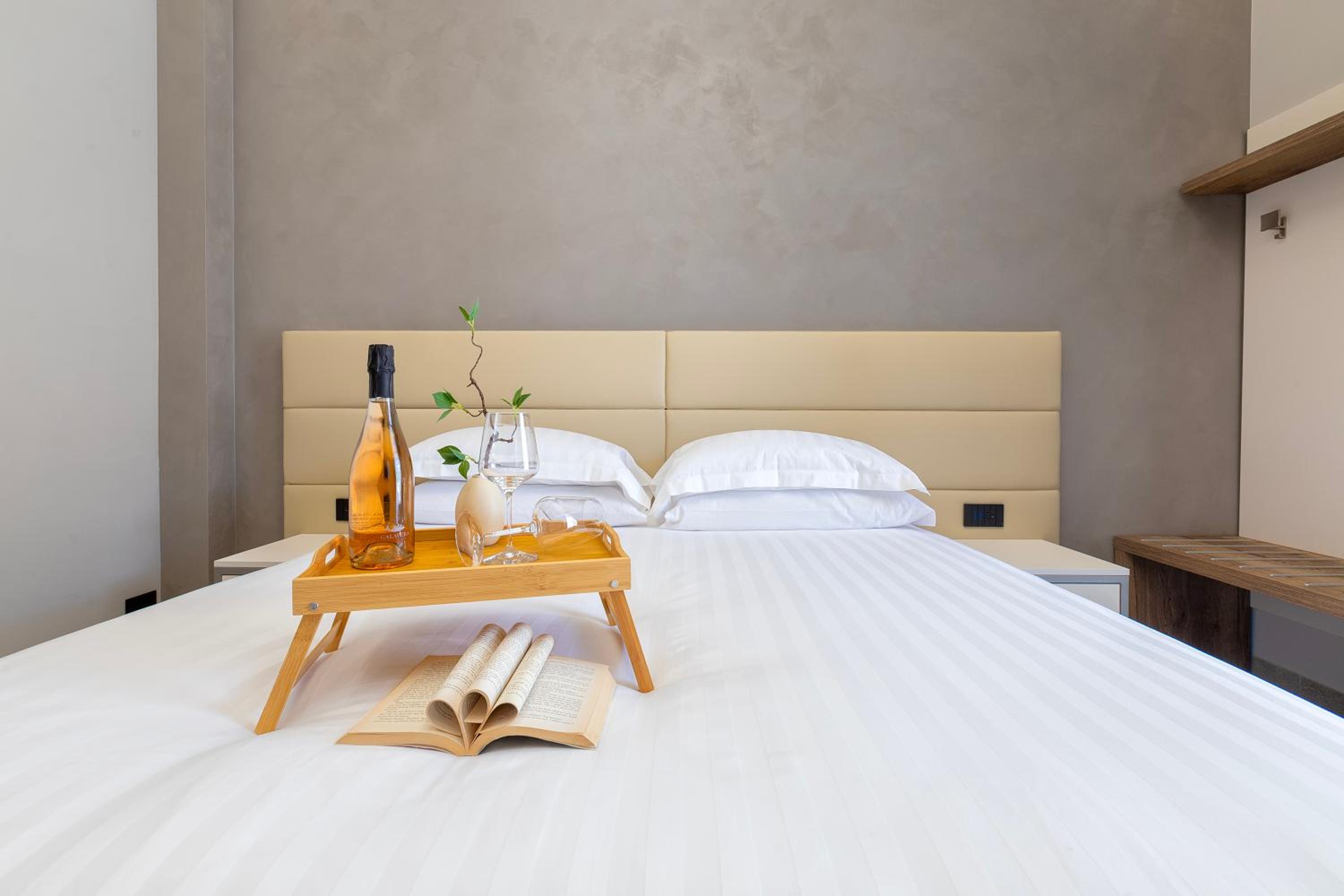 Mesbeglia Luxury Rooms