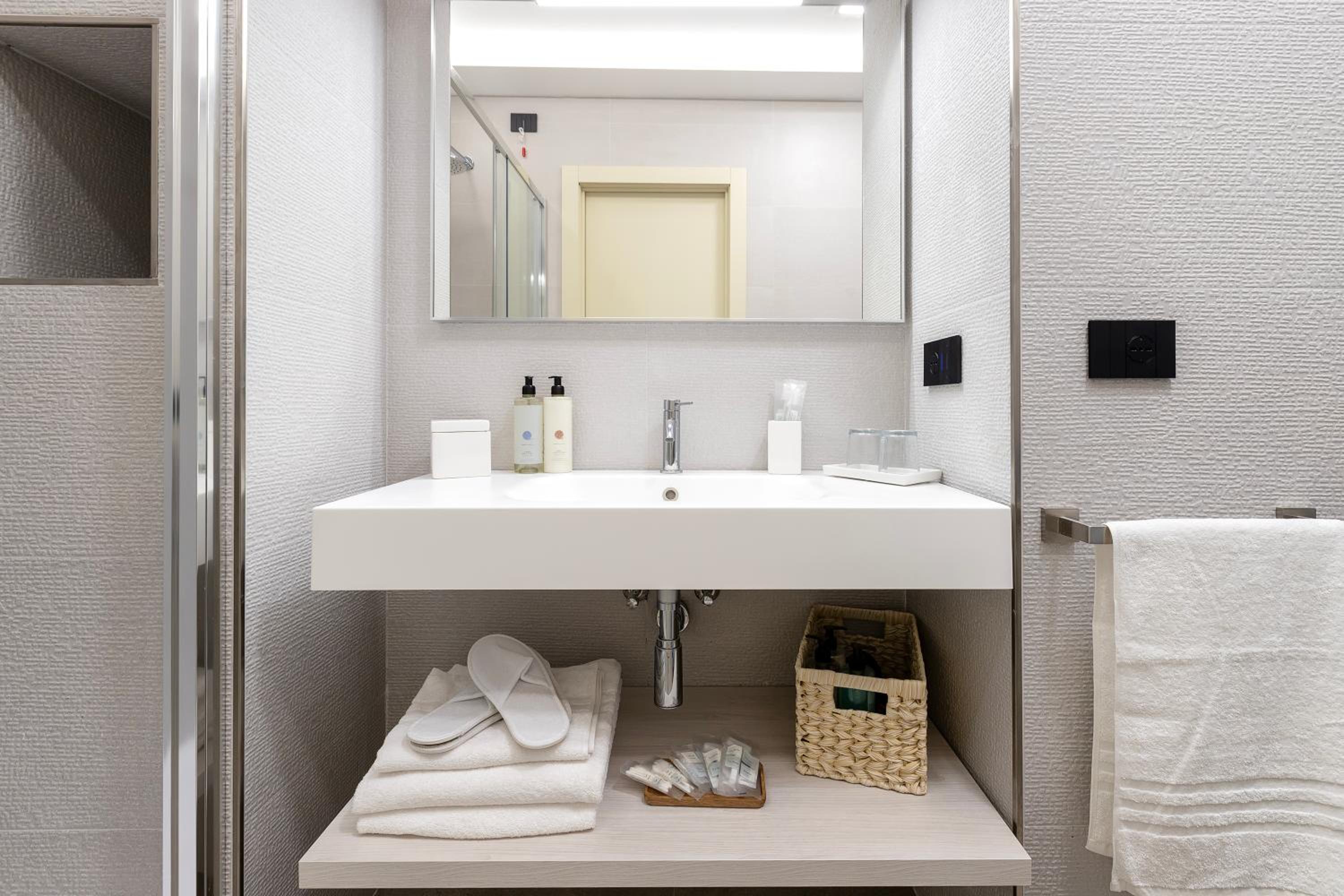 Mesbeglia Luxury Rooms