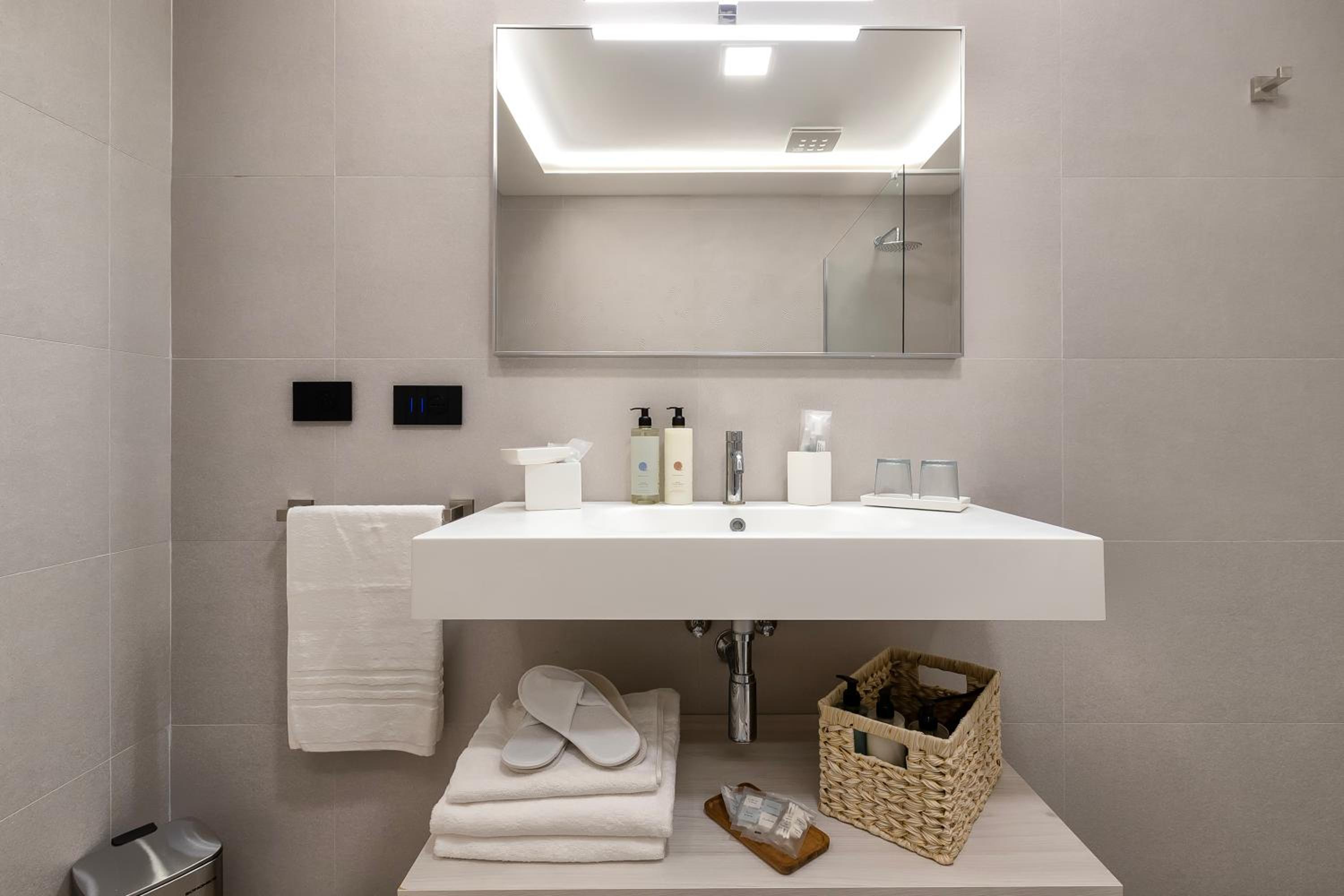 Mesbeglia Luxury Rooms