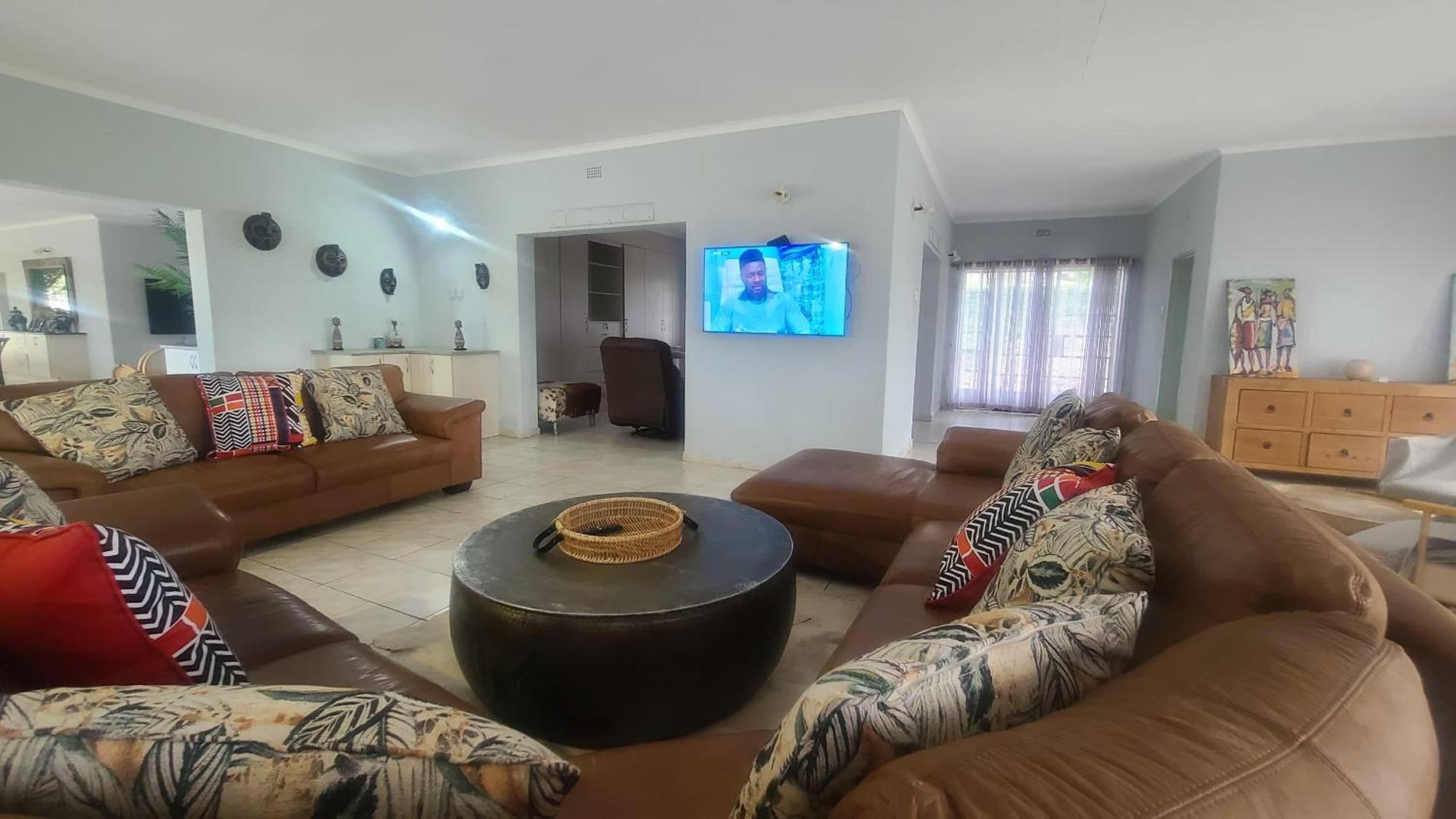 Charming 3 bedroom guesthouse - 2300
