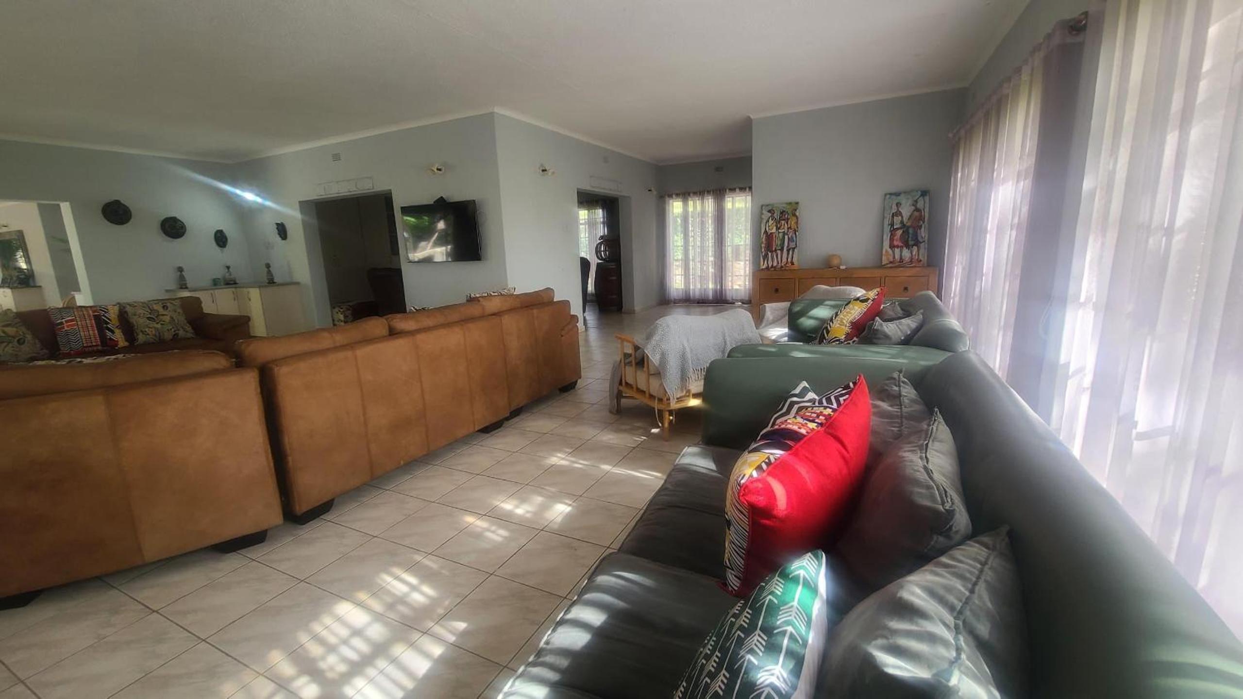 Charming 3 bedroom guesthouse - 2300
