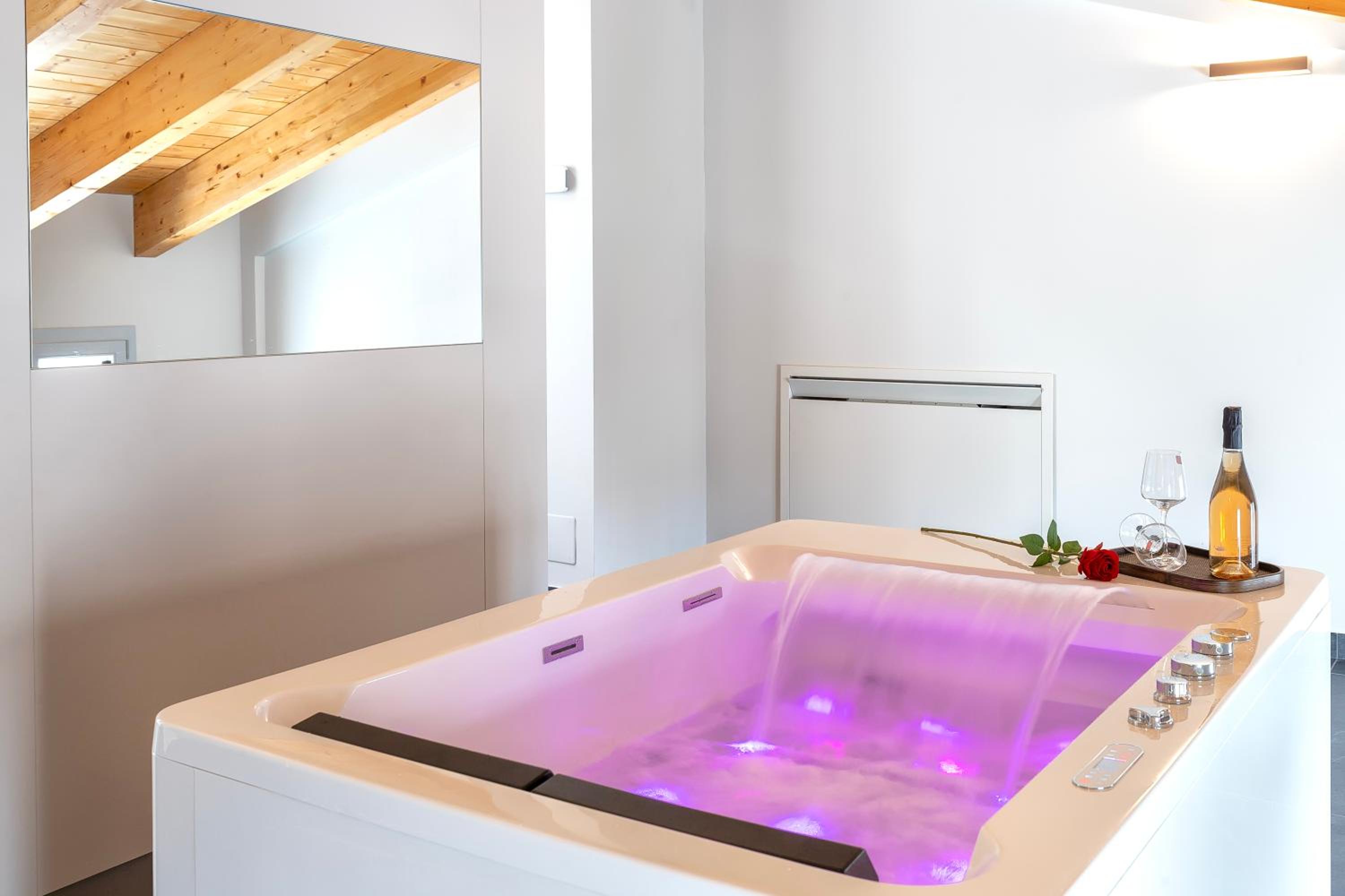 Mesbeglia Luxury Rooms