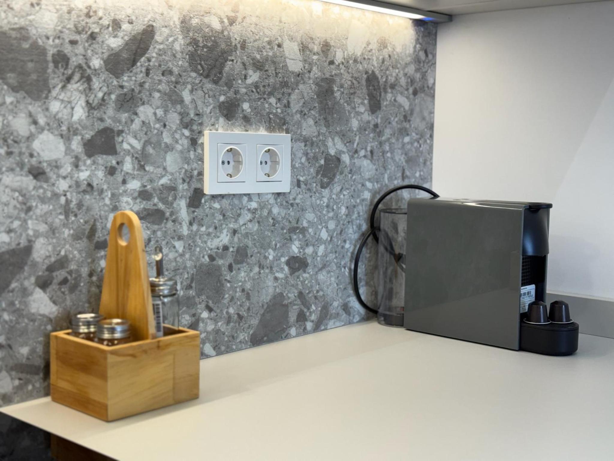 Deanes Califa Suites