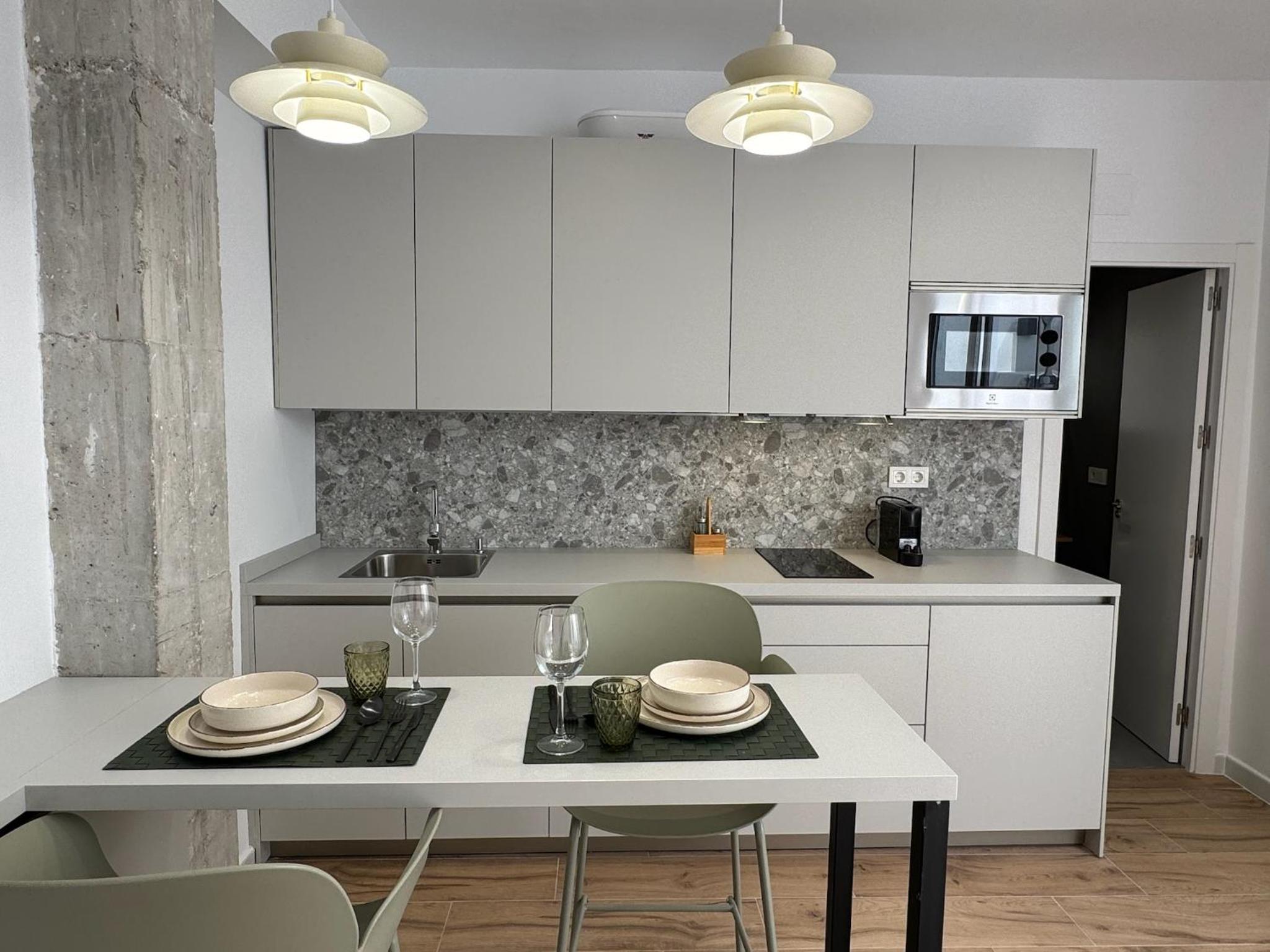 Deanes Califa Suites