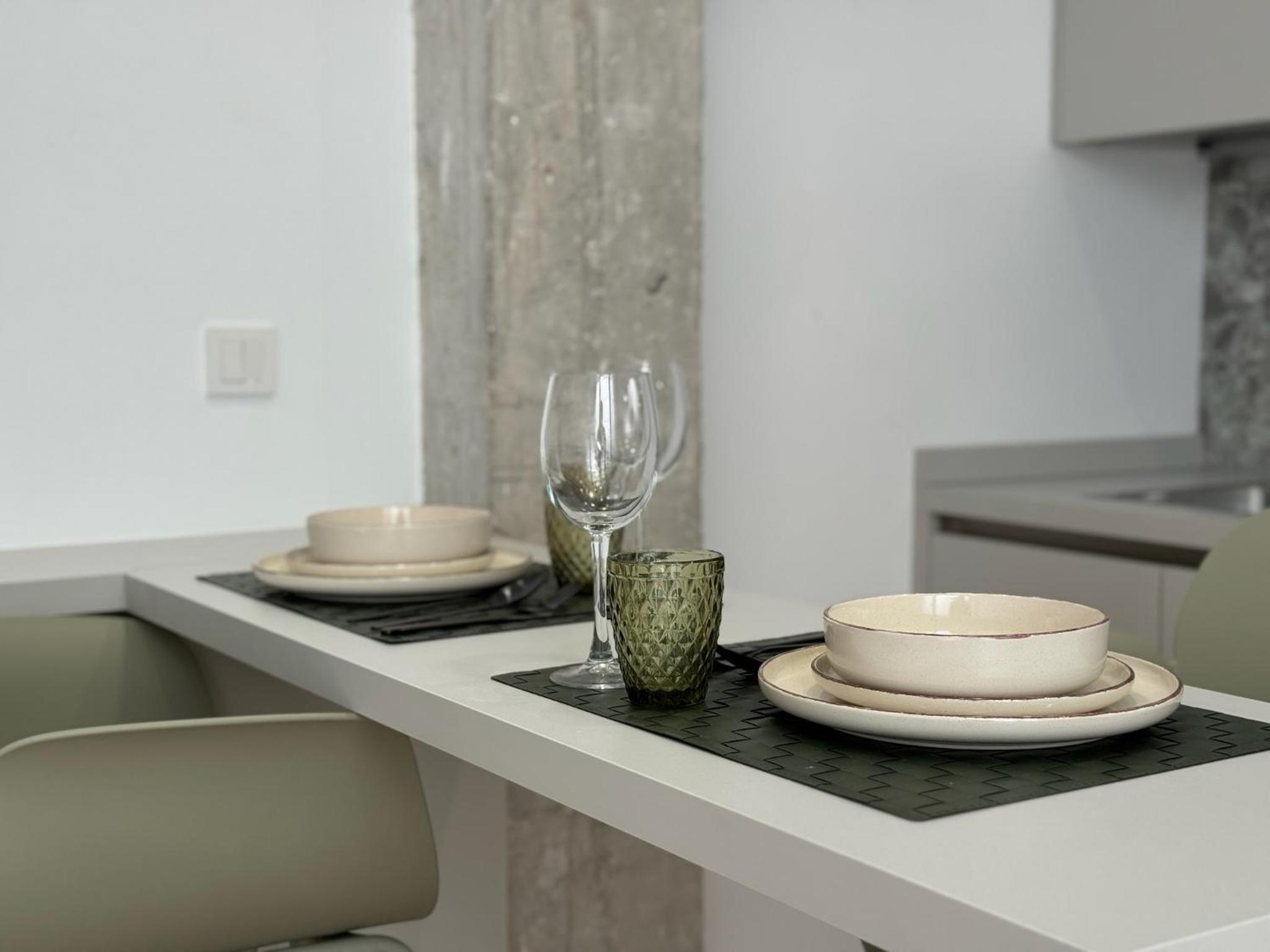 Deanes Califa Suites