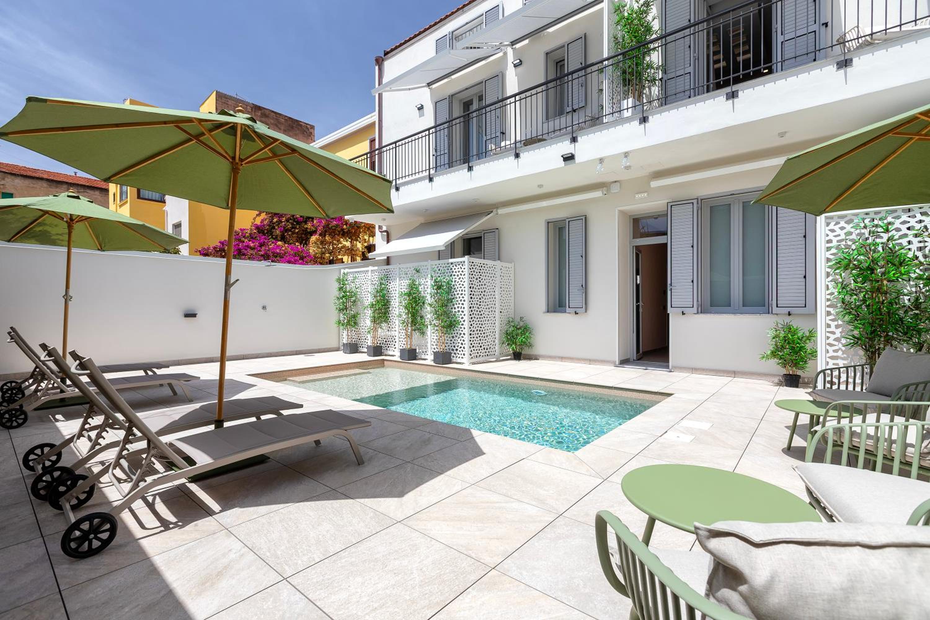 Mesbeglia Luxury Rooms