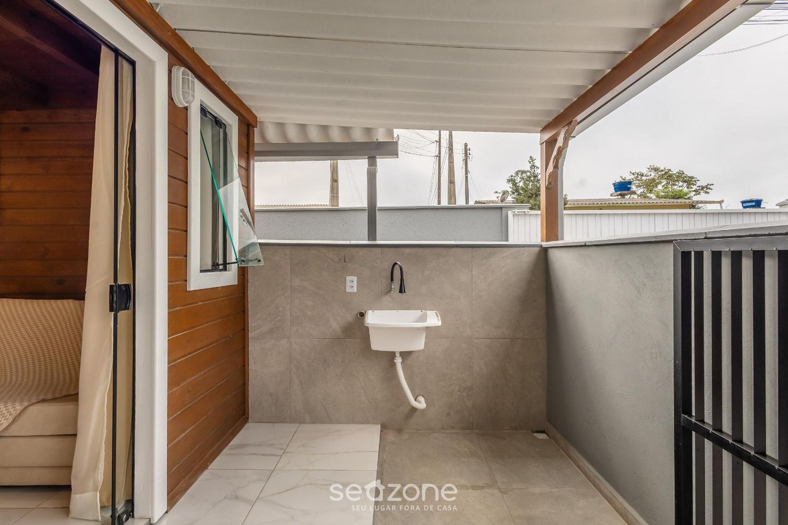 Comfortable and Sophisticated Accommodations Just Minutes from the Beach - VIL