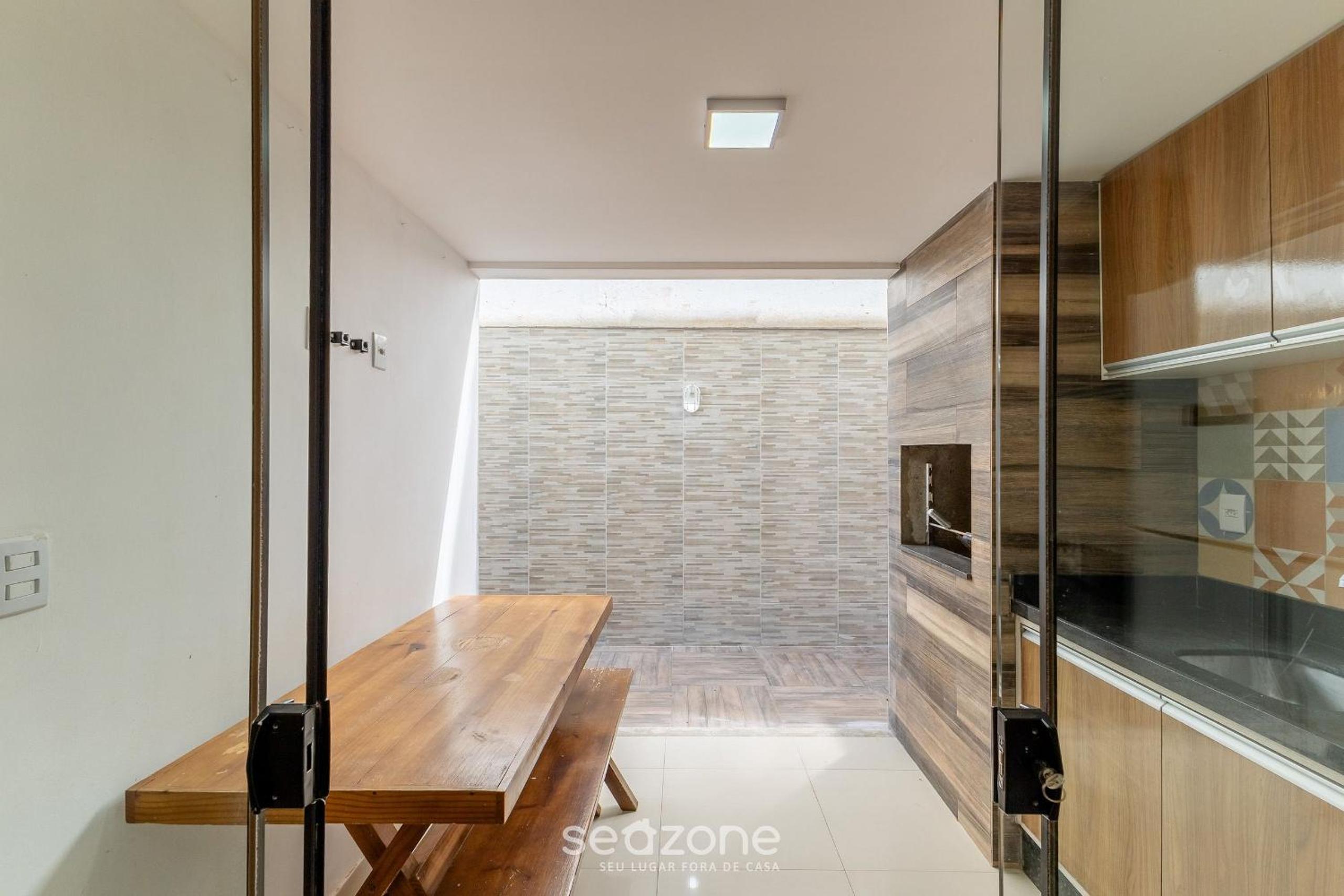 Apt w/ terrace & BBQ 100m from the sea ELLC0000