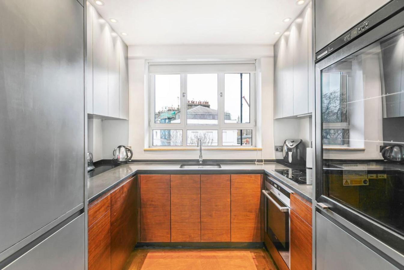 Stylish Chelsea Home - Elevator and Best Location