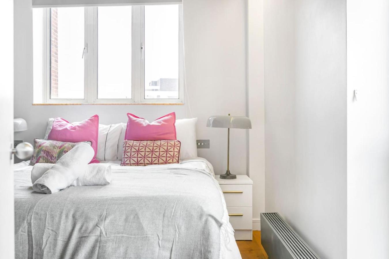 Stylish Chelsea Home - Elevator and Best Location