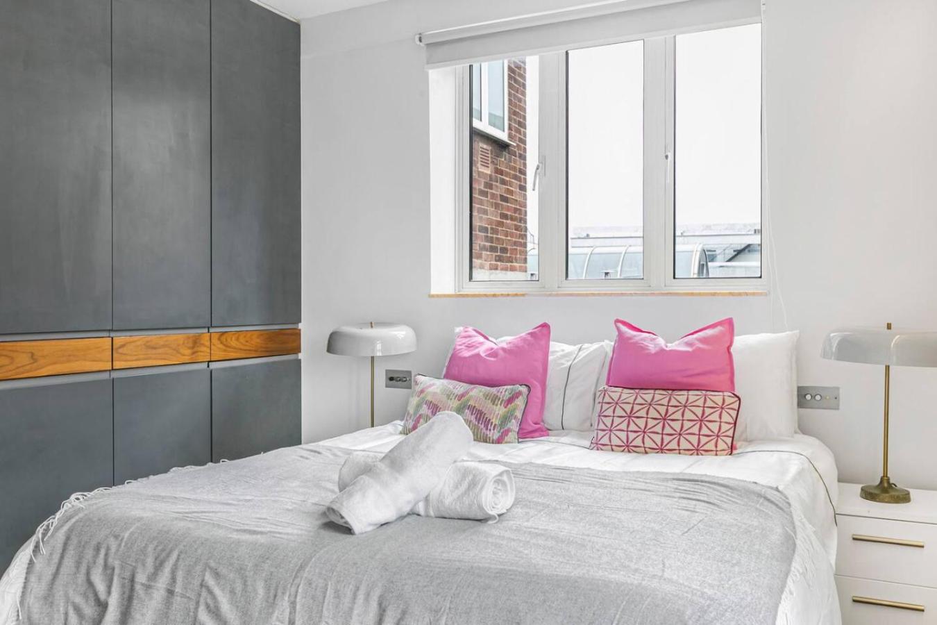 Stylish Chelsea Home - Elevator and Best Location