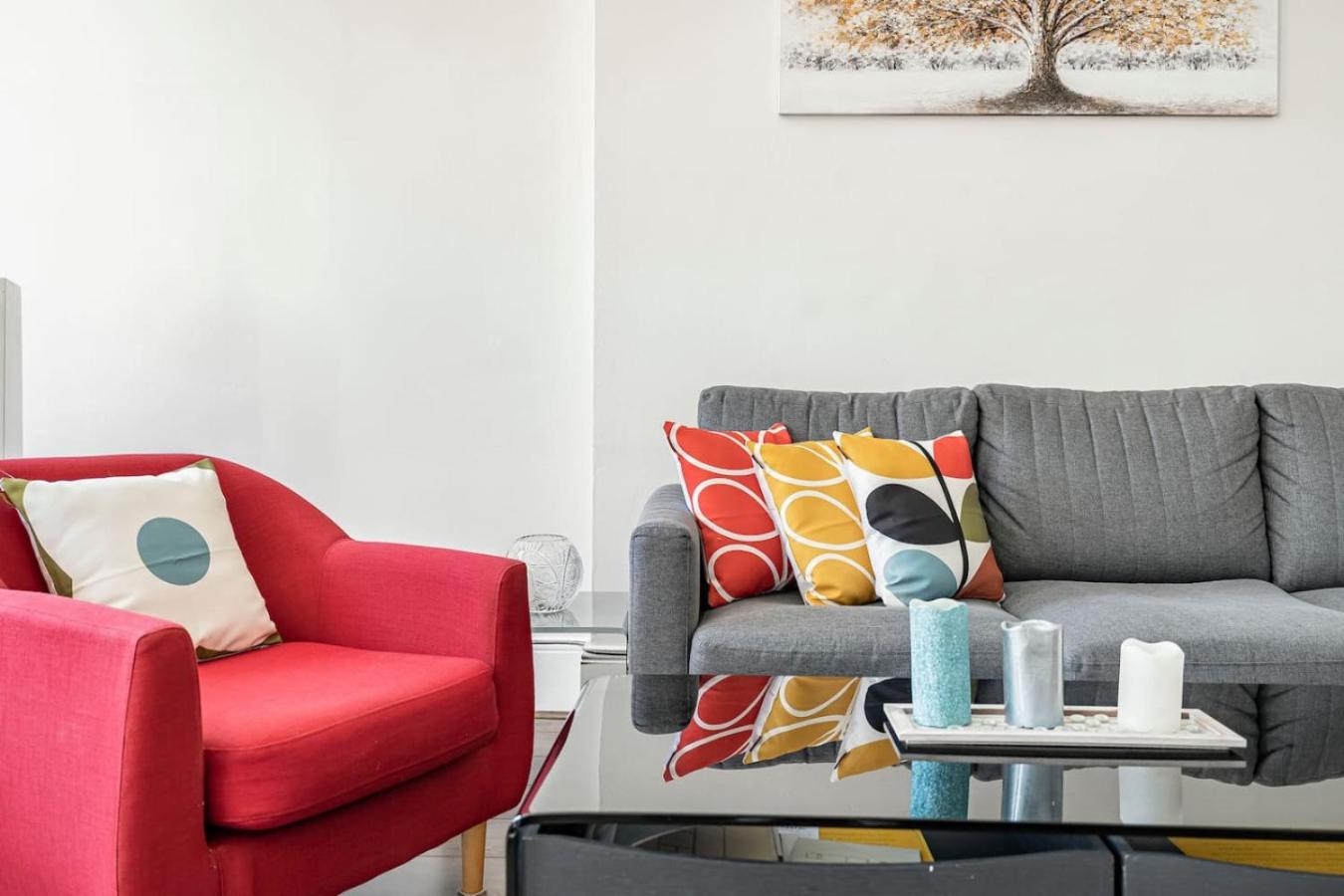 Stylish Kensington Home - Amazing Location