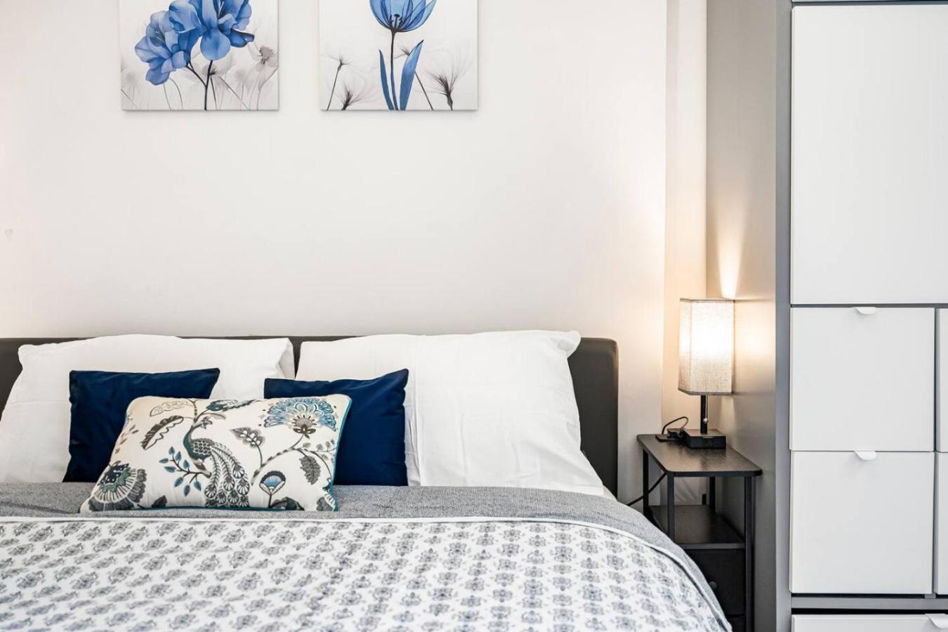 Stylish Kensington Home - Amazing Location