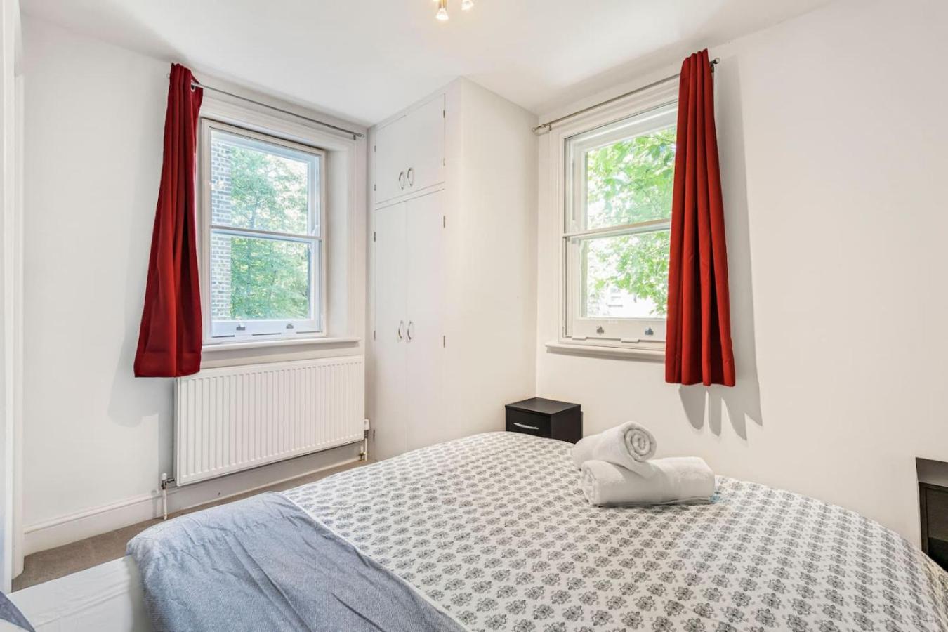 Stylish Kensington Home - Amazing Location