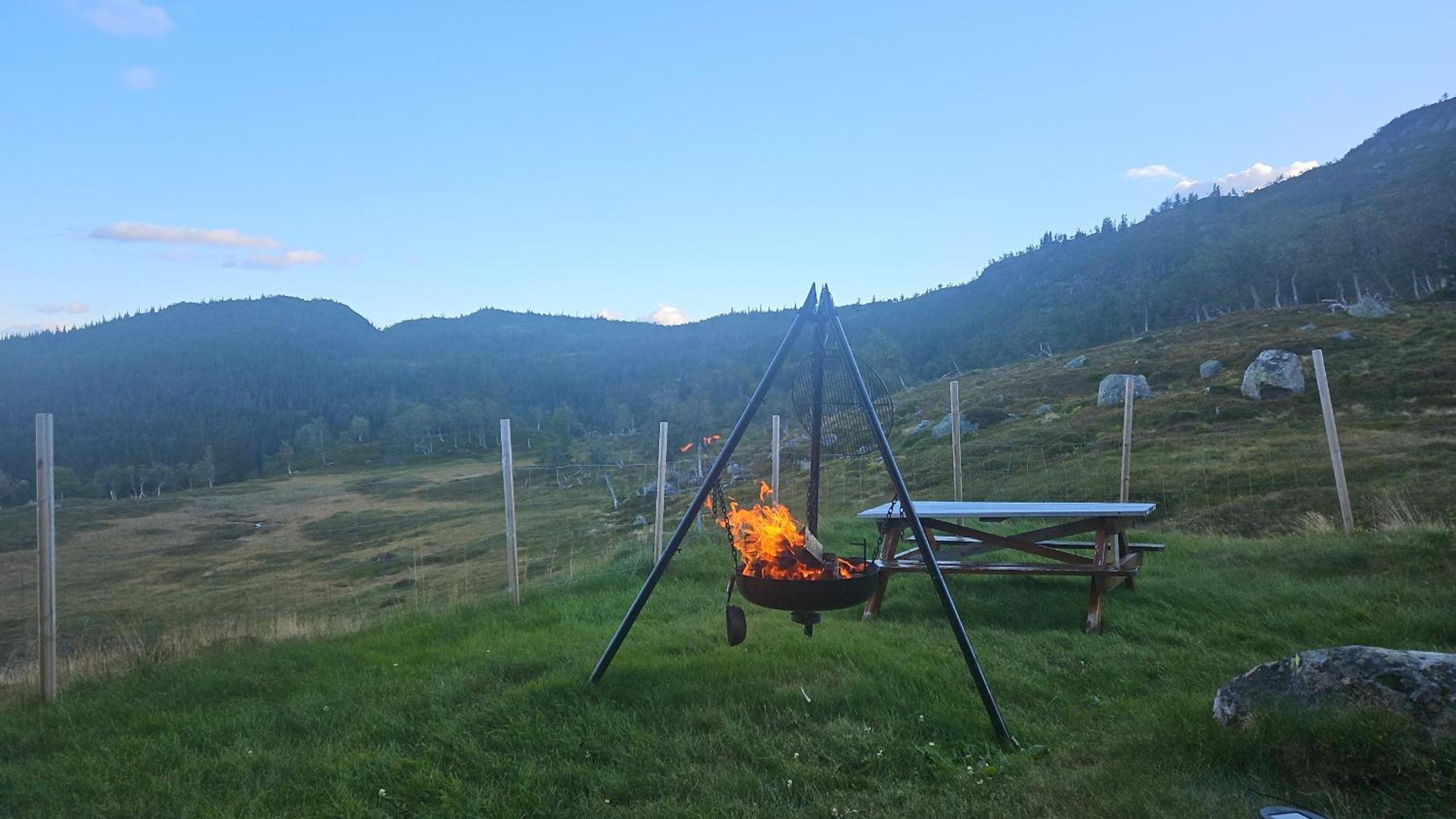 Authentic Secluded Mountain Cabin in Telemark with Panoramic Views