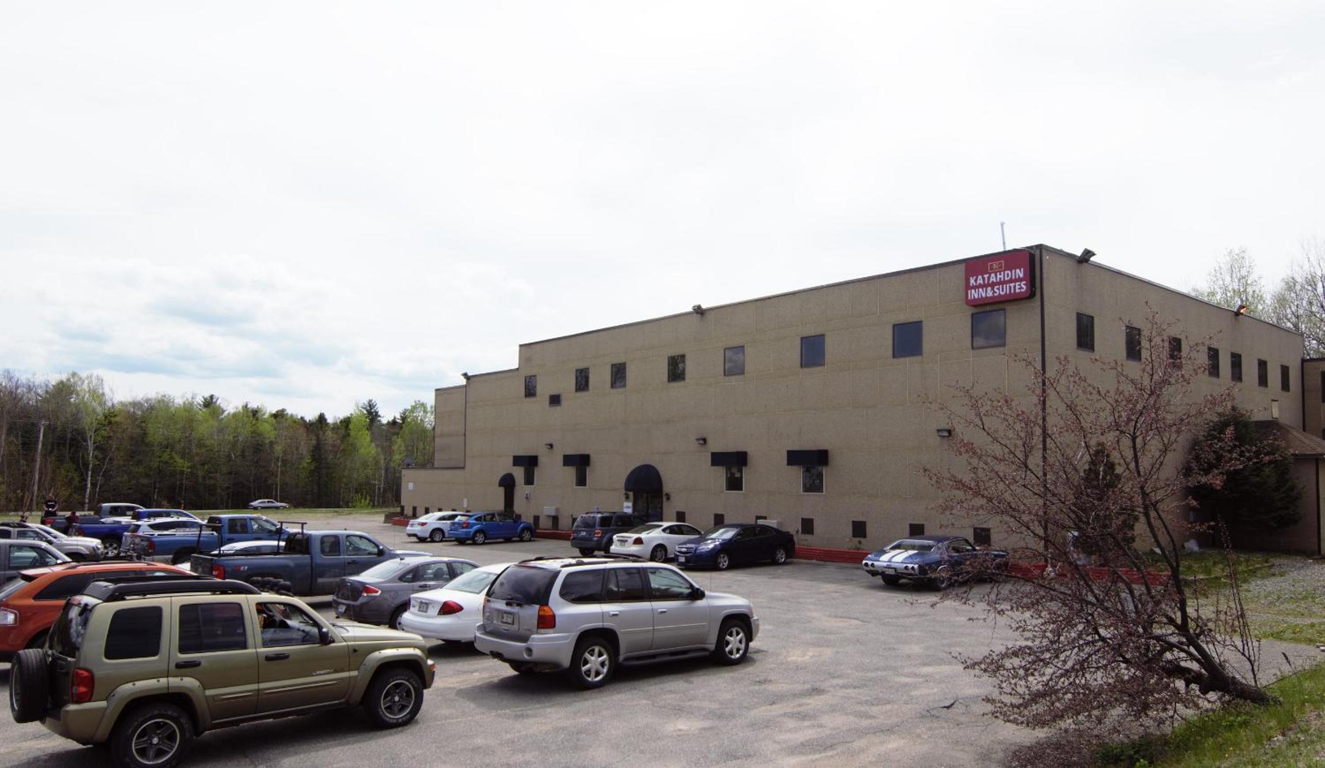 Katahdin Inn & Suites