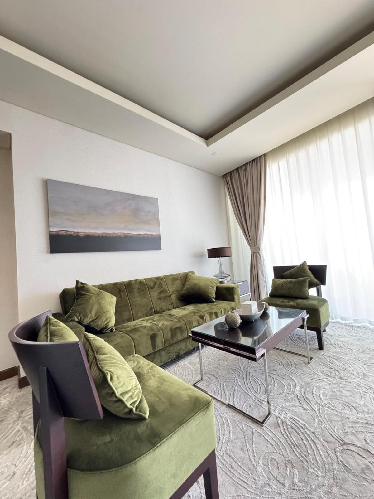 Abi Holiday Homes - Studio & 1BR Dubai Mall Fashion Avenue Residences